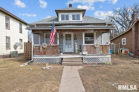 MLS: QC4260970