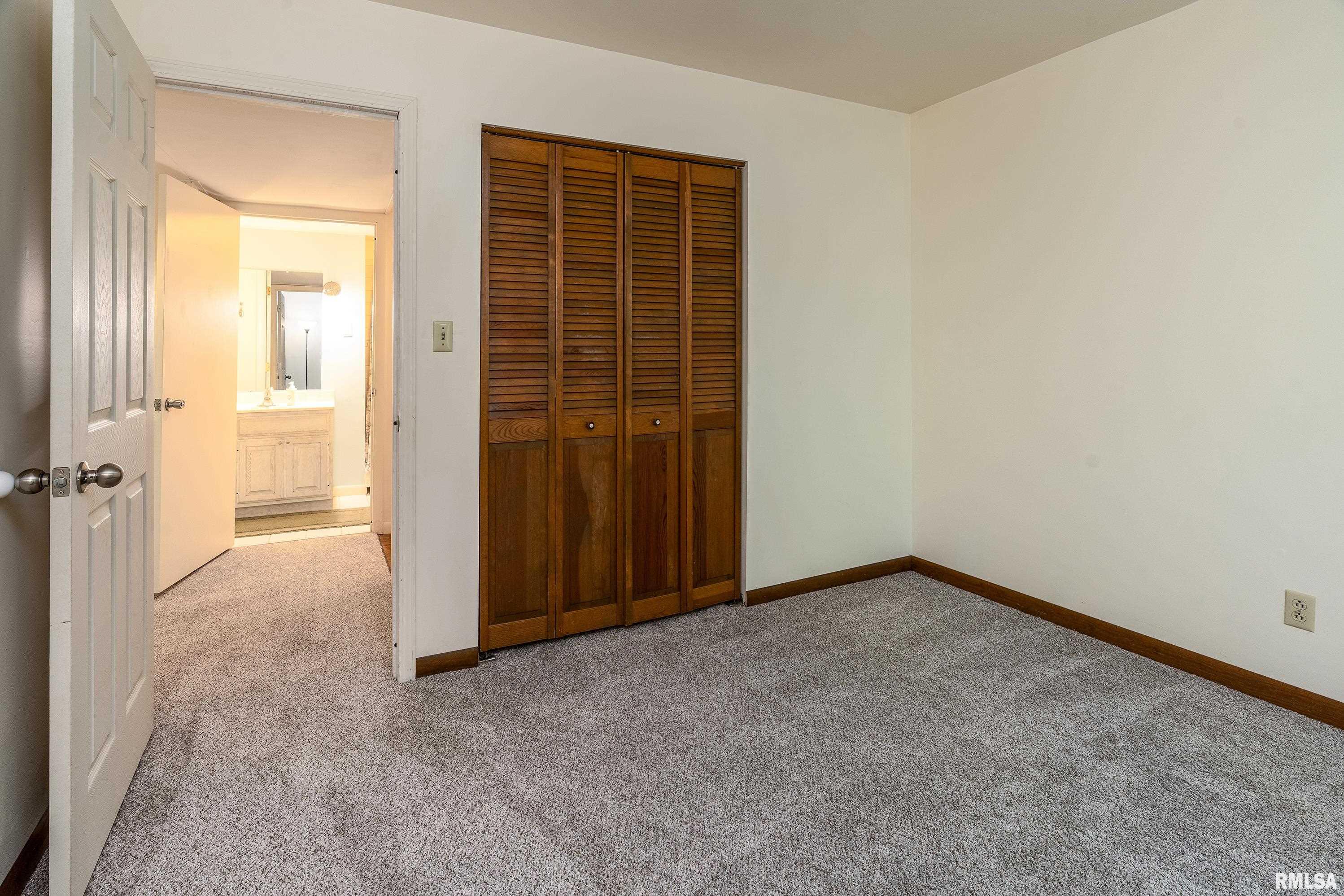 3421 Country Club Road, Carbondale, Illinois image 33