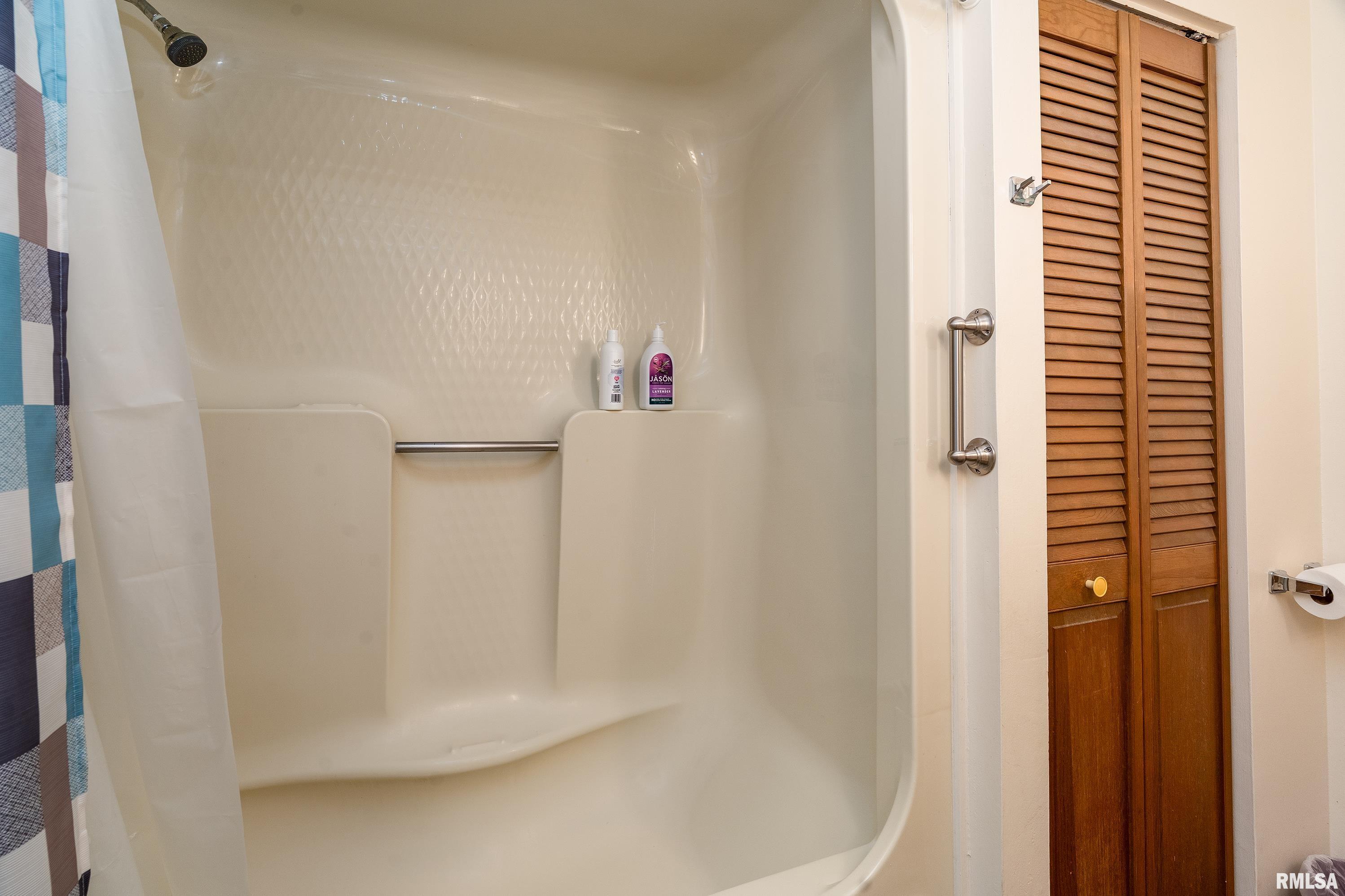3421 Country Club Road, Carbondale, Illinois image 34