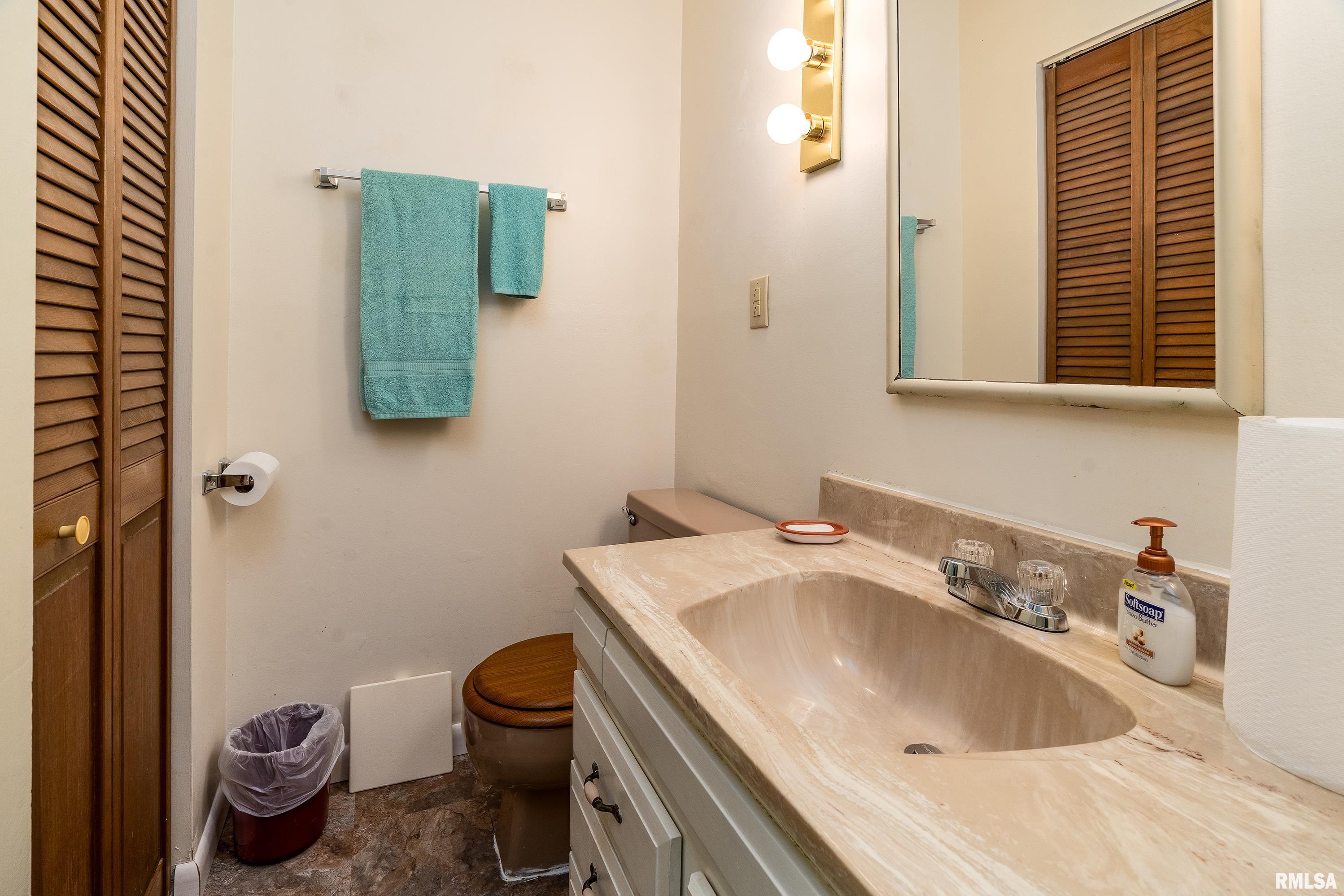 3421 Country Club Road, Carbondale, Illinois image 35