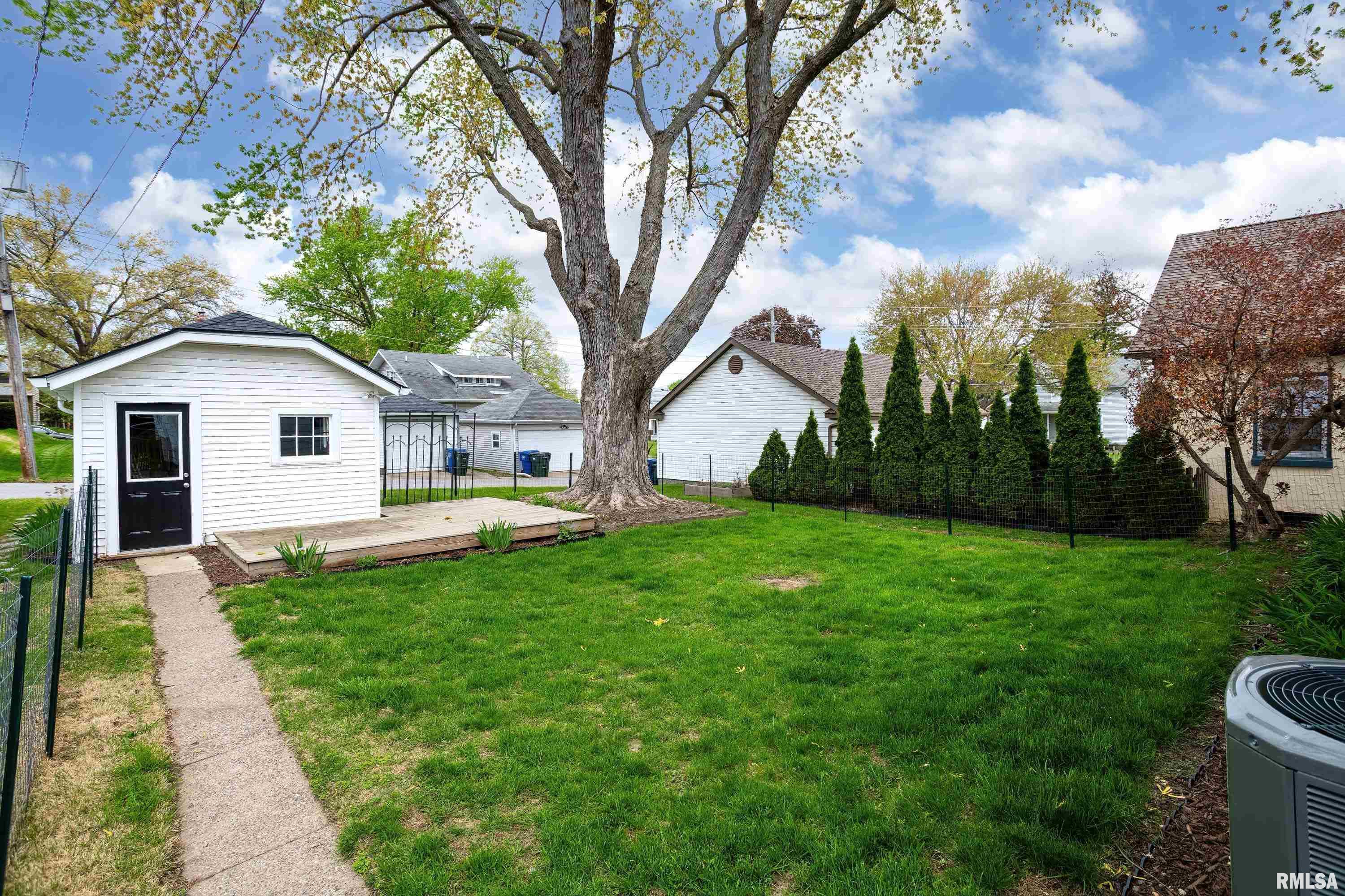 2134 Belle Avenue, Davenport, Iowa image 32
