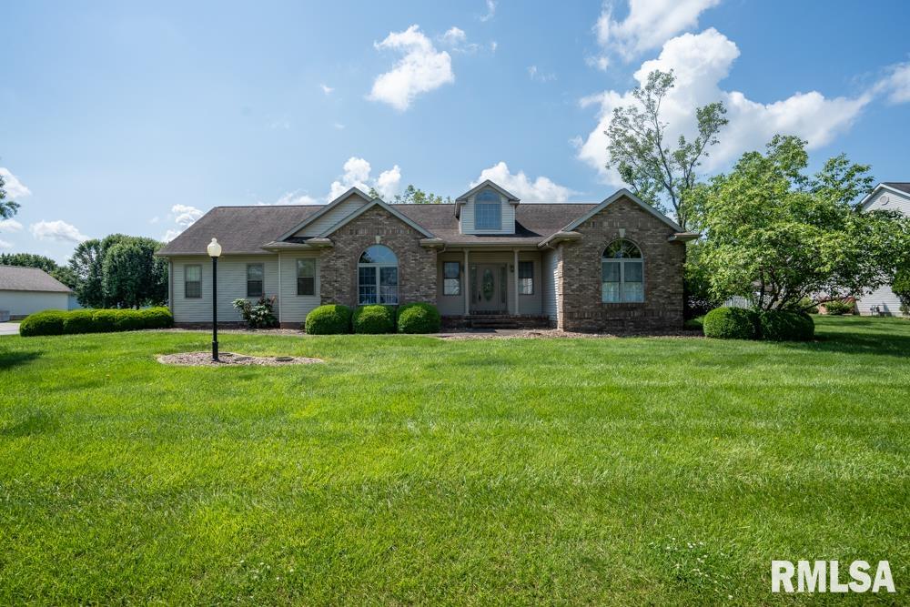 1304 Prestwicke Drive, Herrin, Illinois image 1
