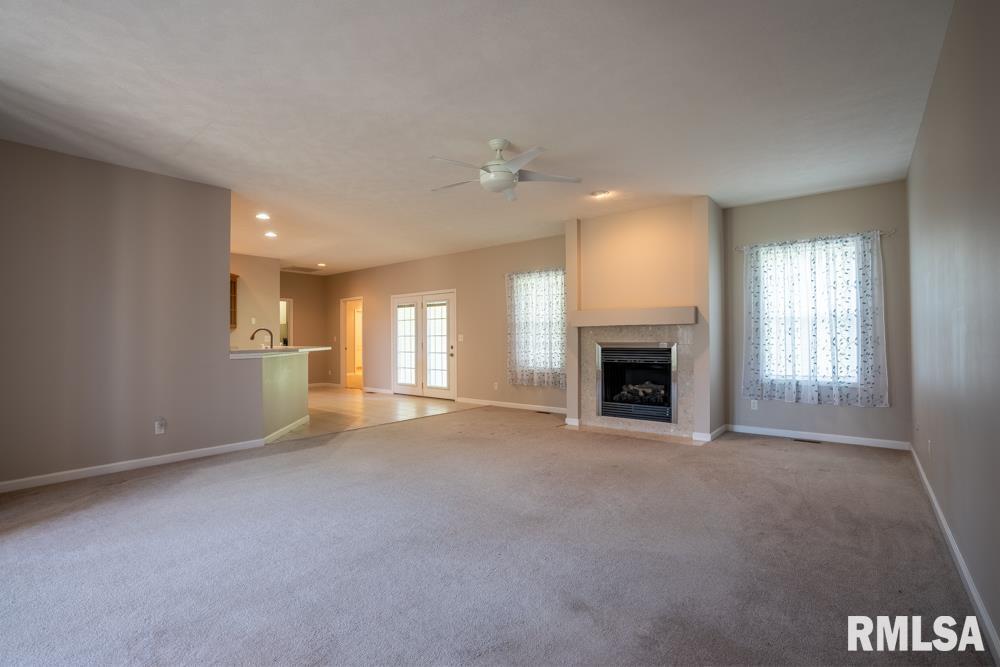 1304 Prestwicke Drive, Herrin, Illinois image 8