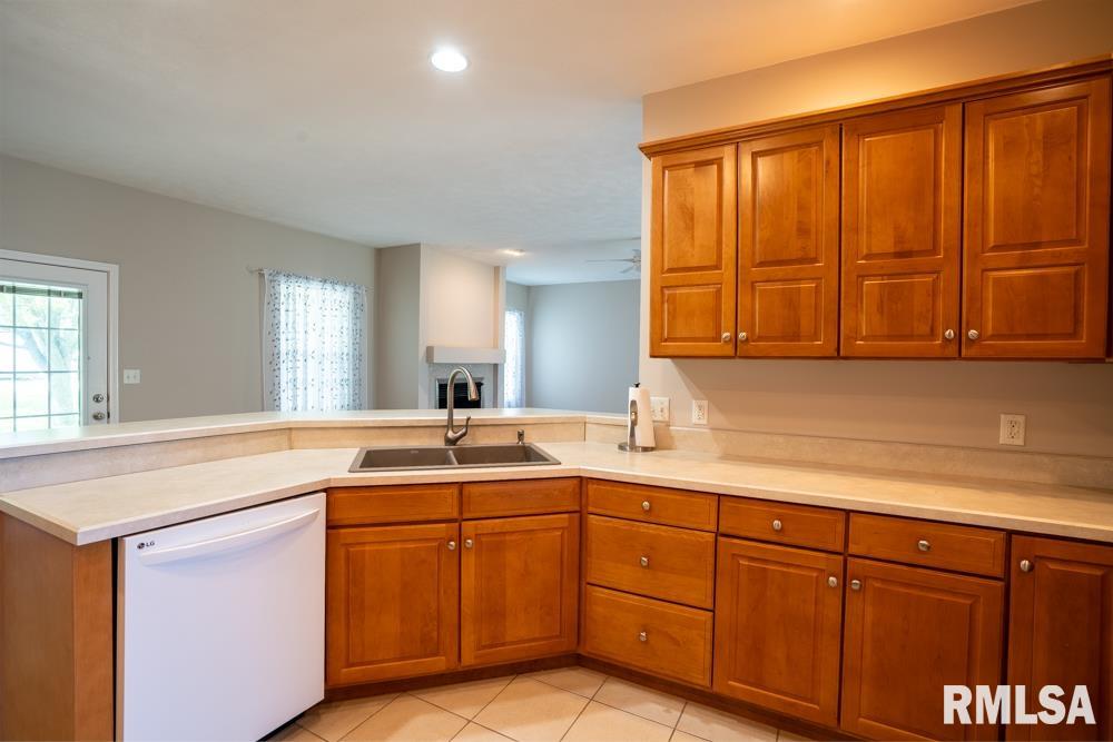 1304 Prestwicke Drive, Herrin, Illinois image 11