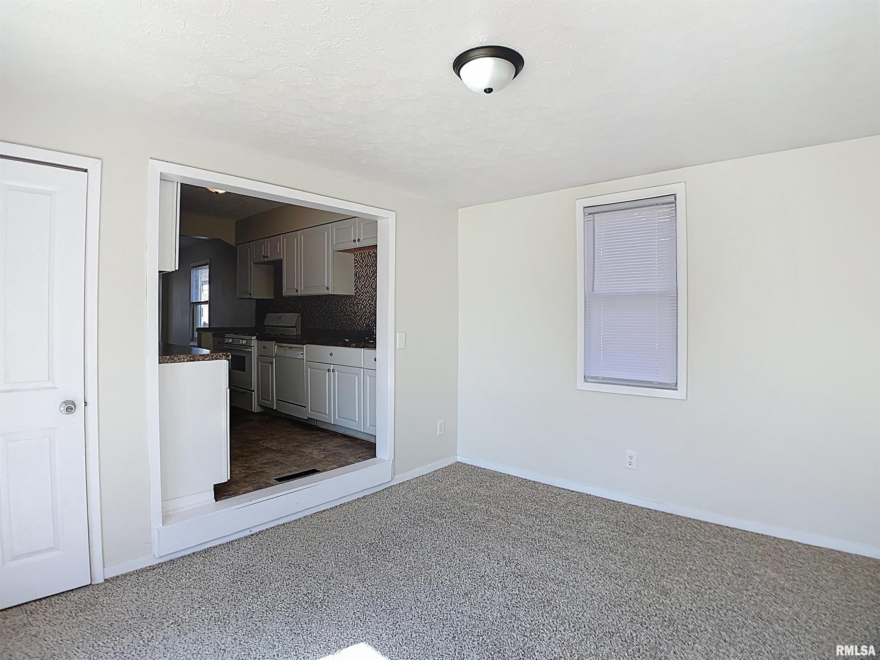 109 S Elmwood Avenue, Davenport, Iowa image 26