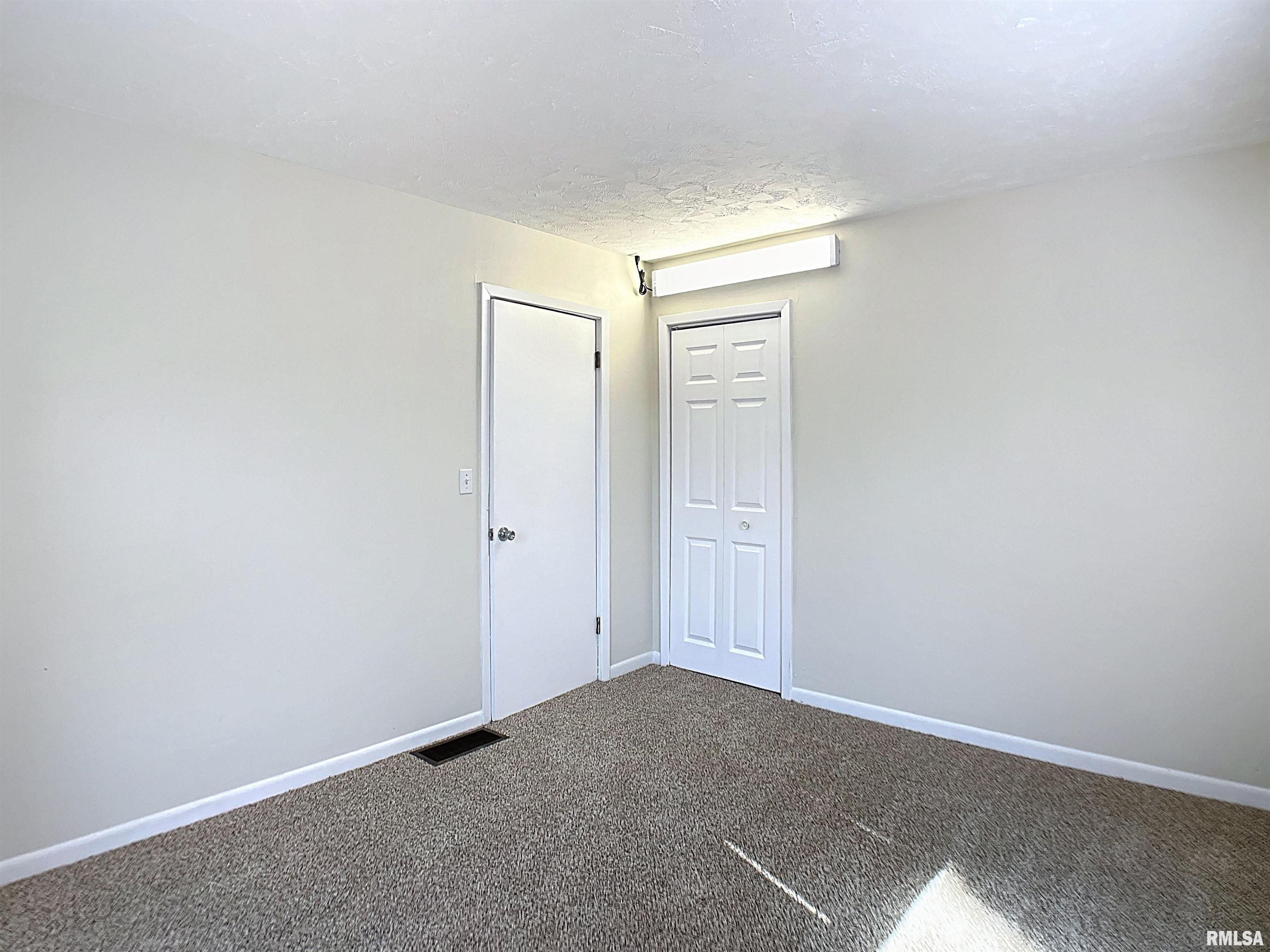 109 S Elmwood Avenue, Davenport, Iowa image 22