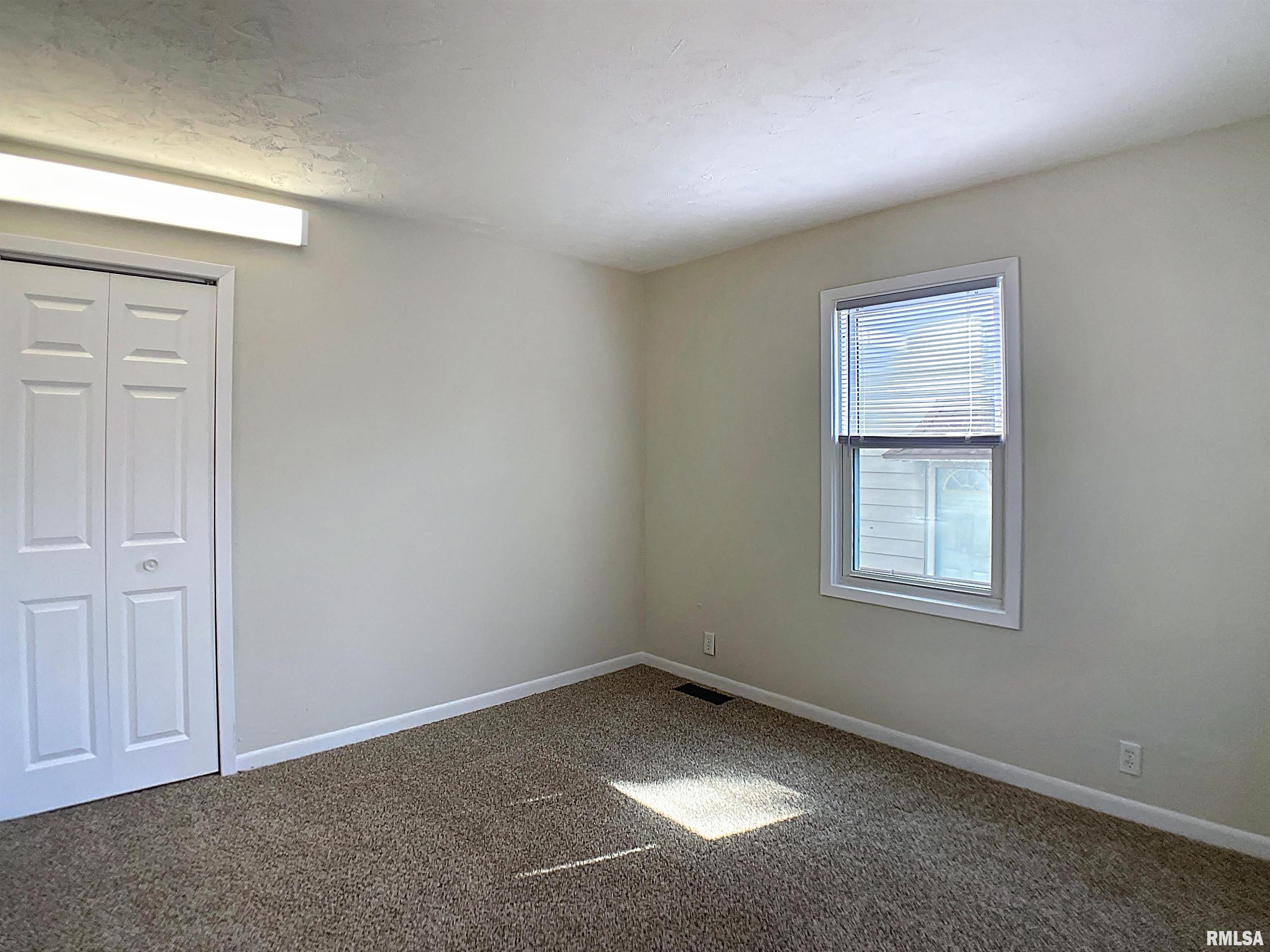 109 S Elmwood Avenue, Davenport, Iowa image 21