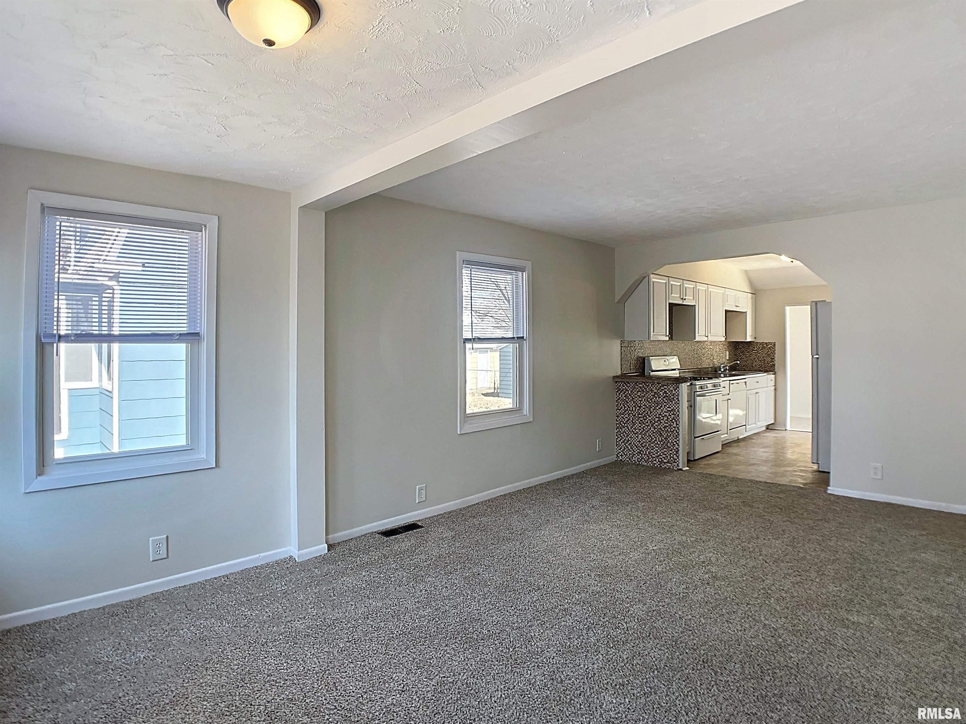 109 S Elmwood Avenue, Davenport, Iowa image 5