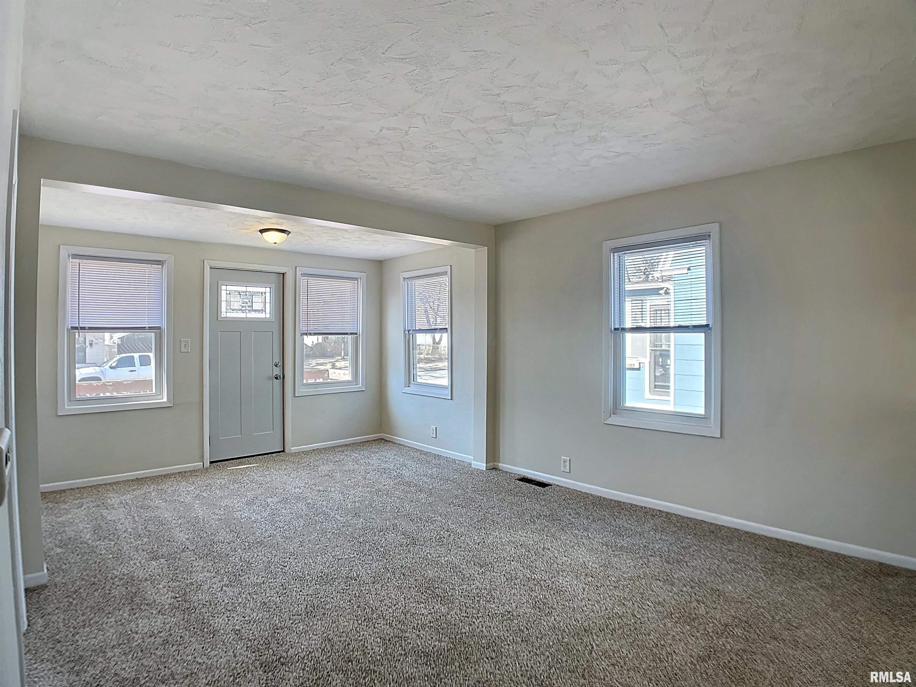 109 S Elmwood Avenue, Davenport, Iowa image 7