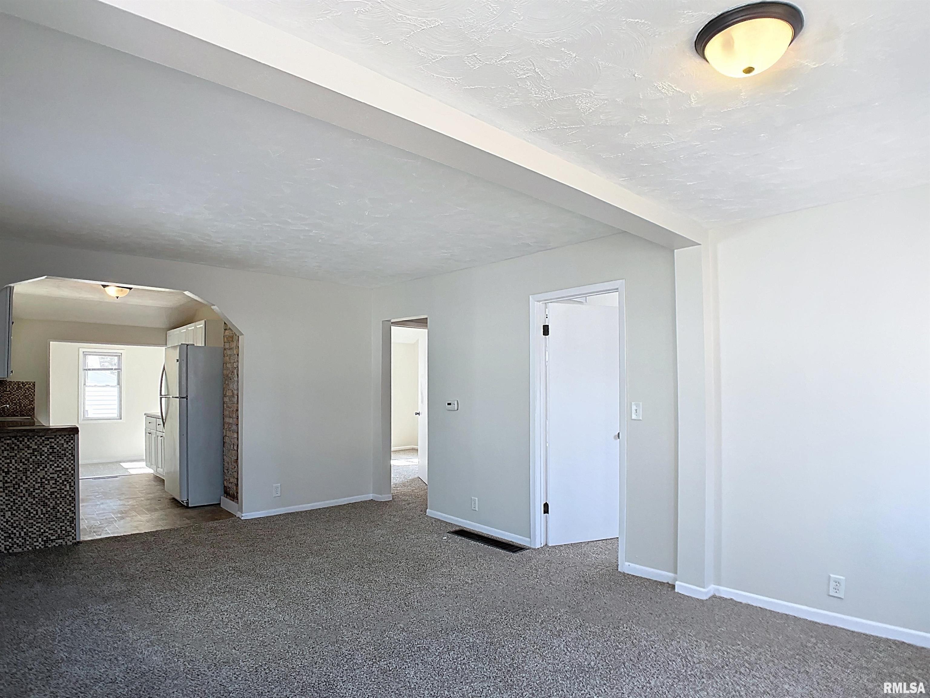 109 S Elmwood Avenue, Davenport, Iowa image 11
