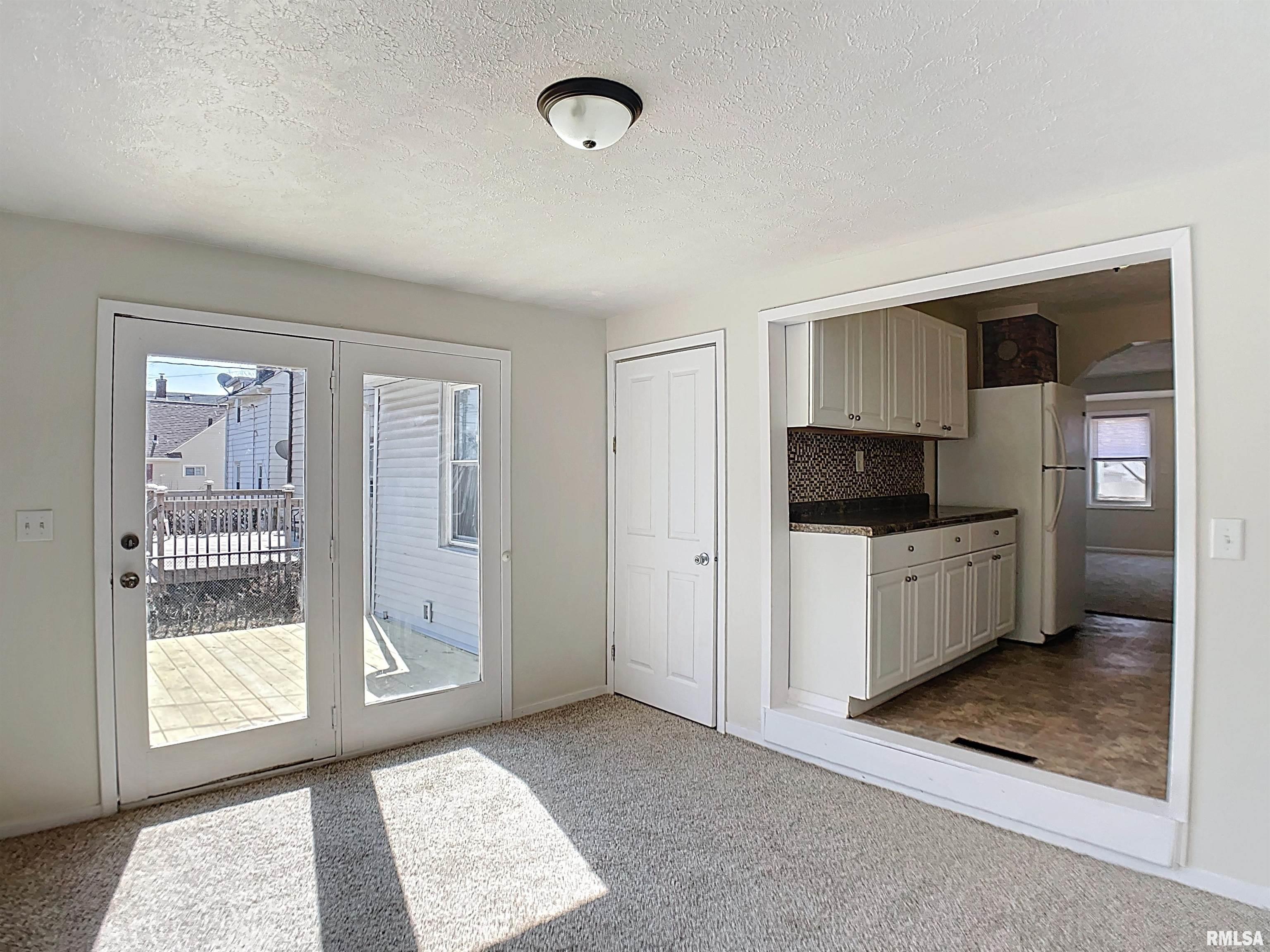 109 S Elmwood Avenue, Davenport, Iowa image 14