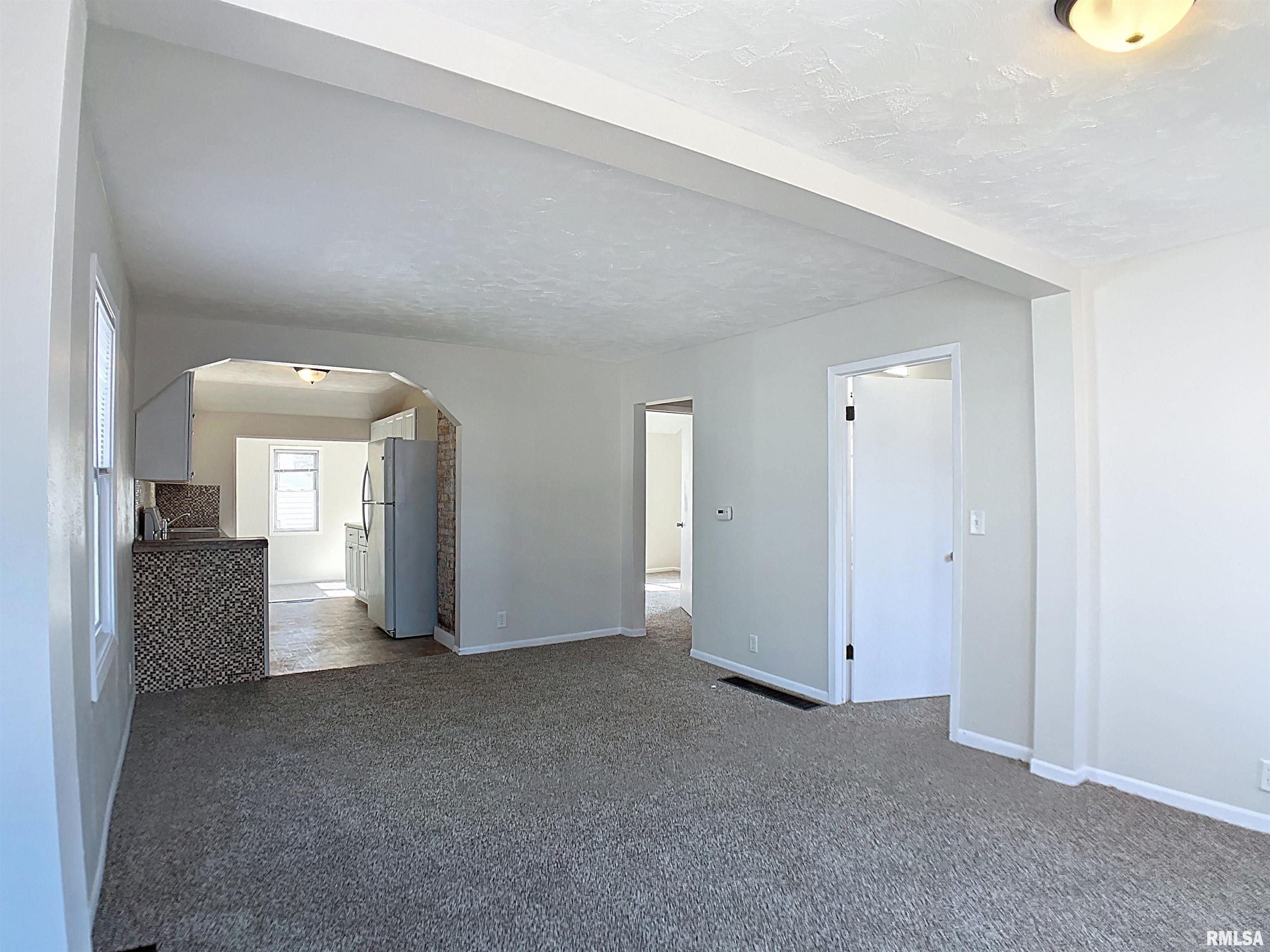 109 S Elmwood Avenue, Davenport, Iowa image 6