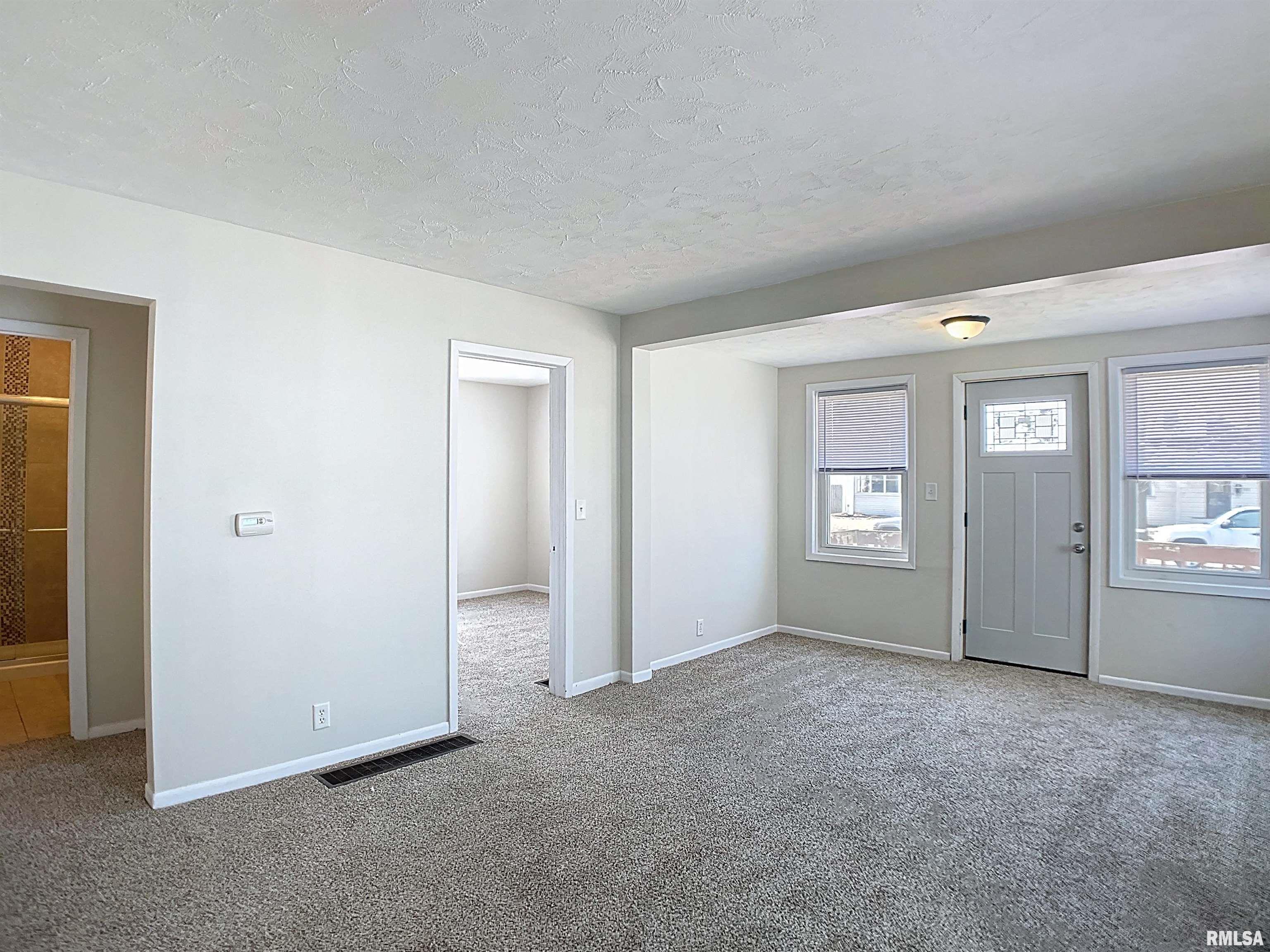 109 S Elmwood Avenue, Davenport, Iowa image 4