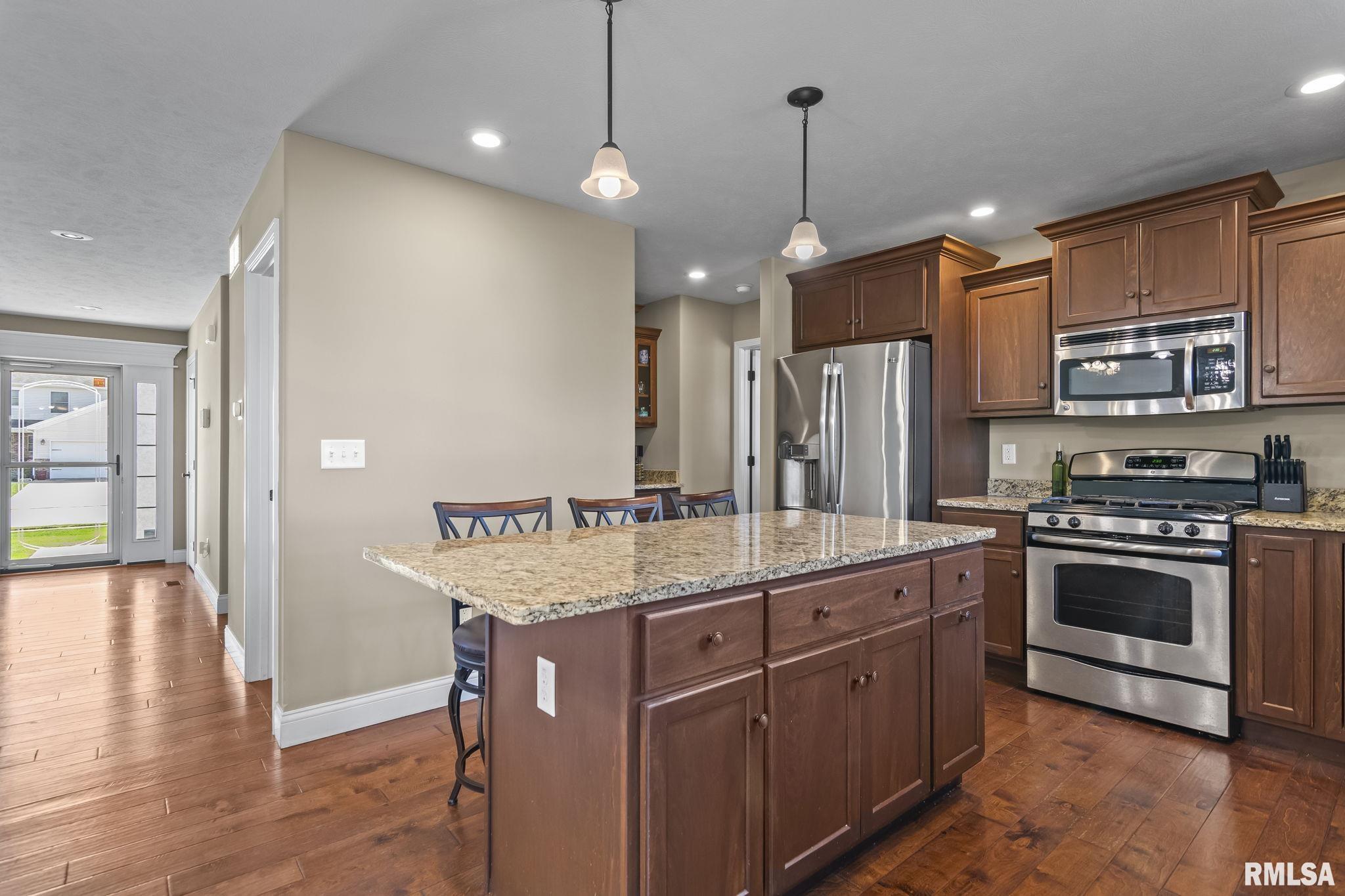 501 Garvey Lane, Chatham, Illinois image 11