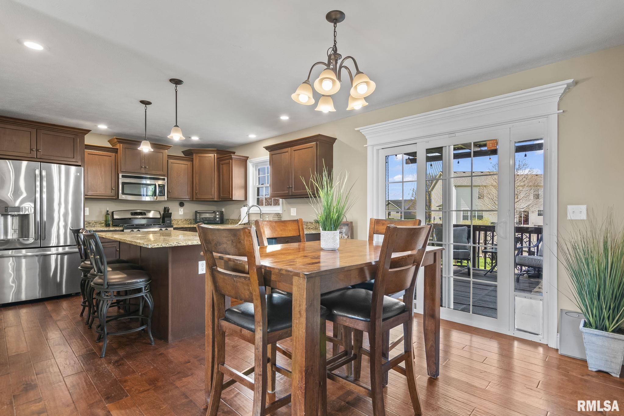 501 Garvey Lane, Chatham, Illinois image 9