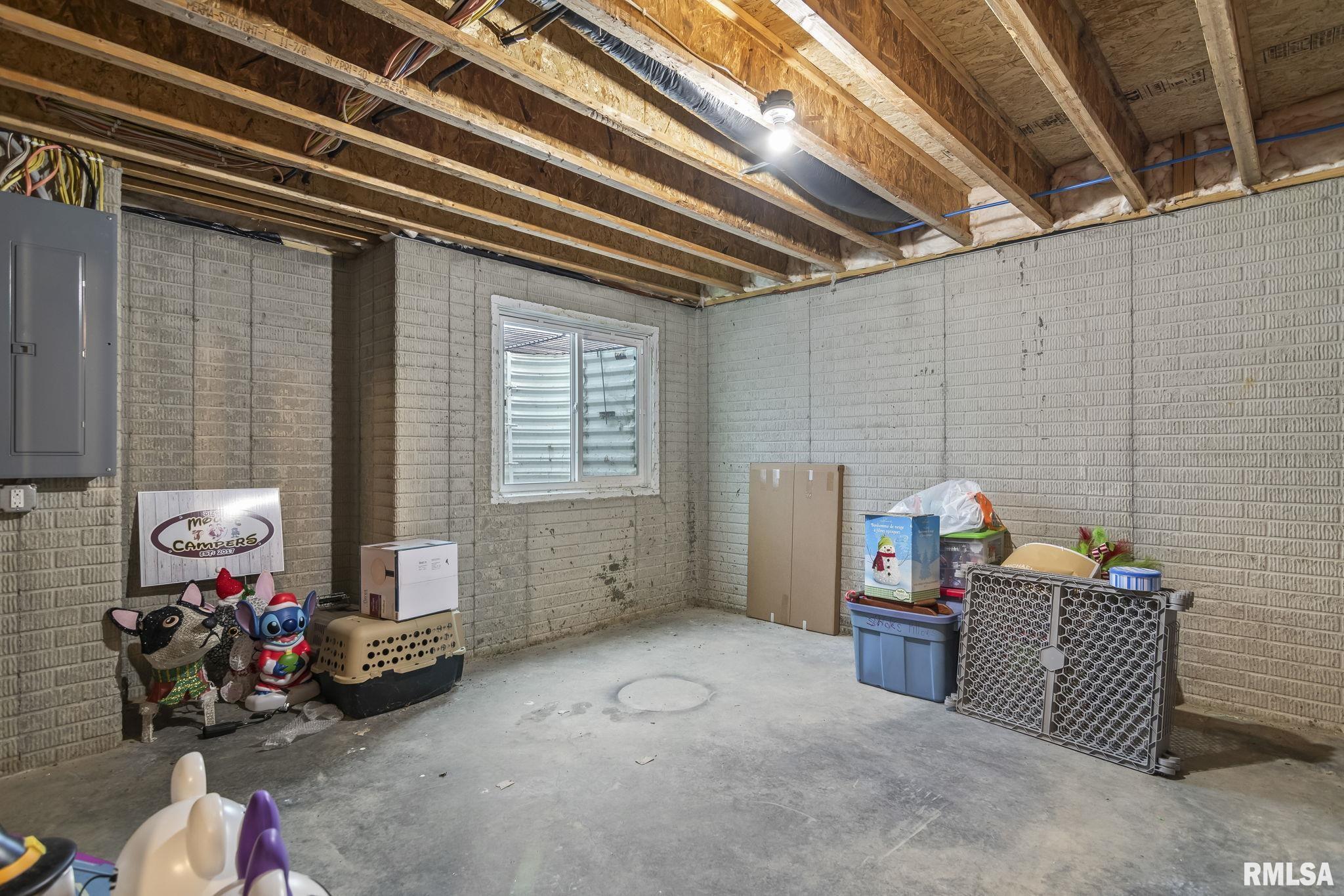 501 Garvey Lane, Chatham, Illinois image 30
