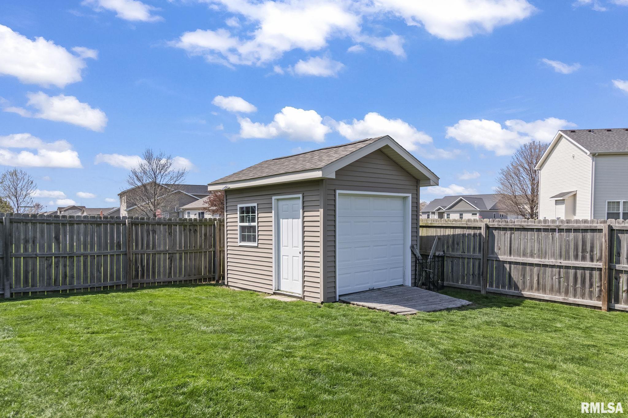 501 Garvey Lane, Chatham, Illinois image 37
