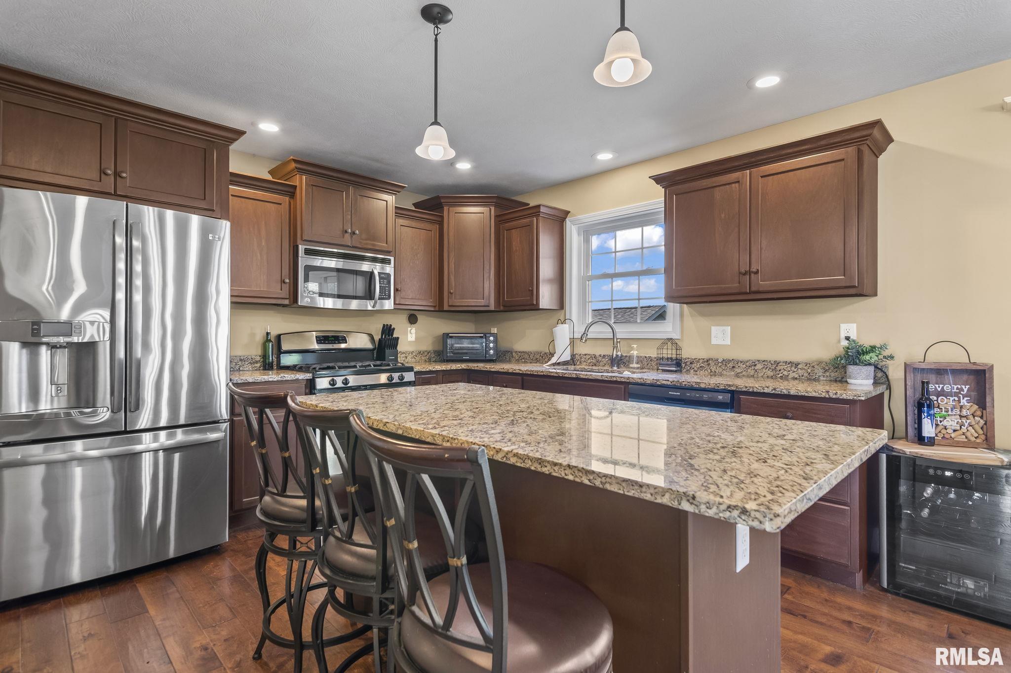 501 Garvey Lane, Chatham, Illinois image 7