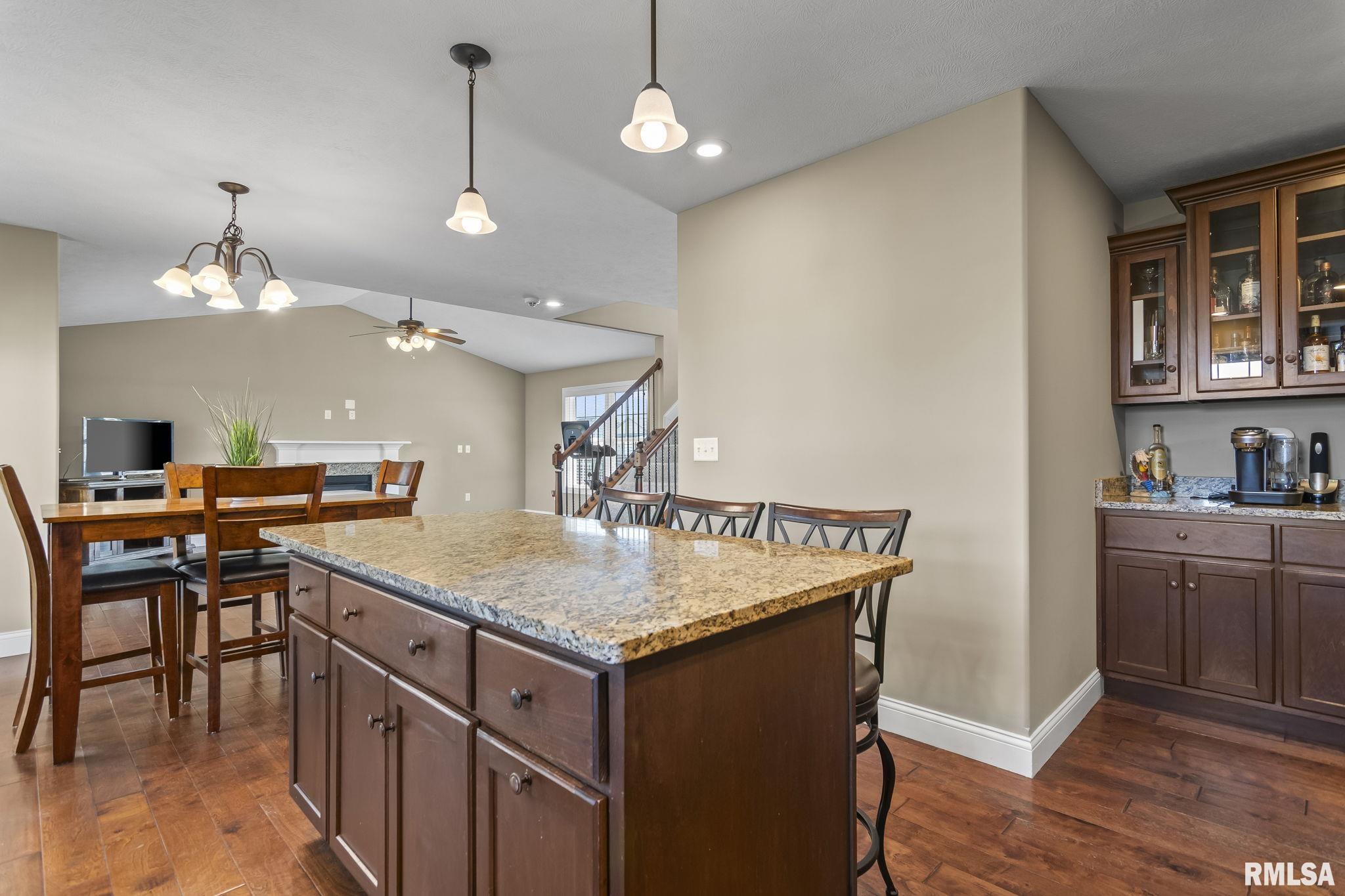 501 Garvey Lane, Chatham, Illinois image 12