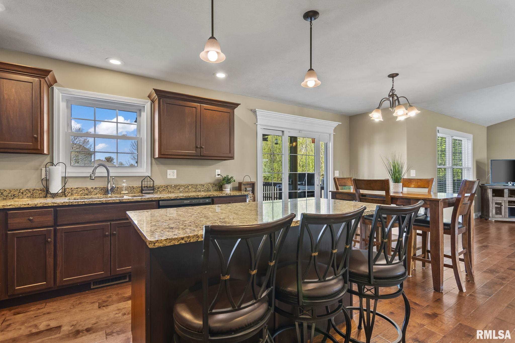 501 Garvey Lane, Chatham, Illinois image 8