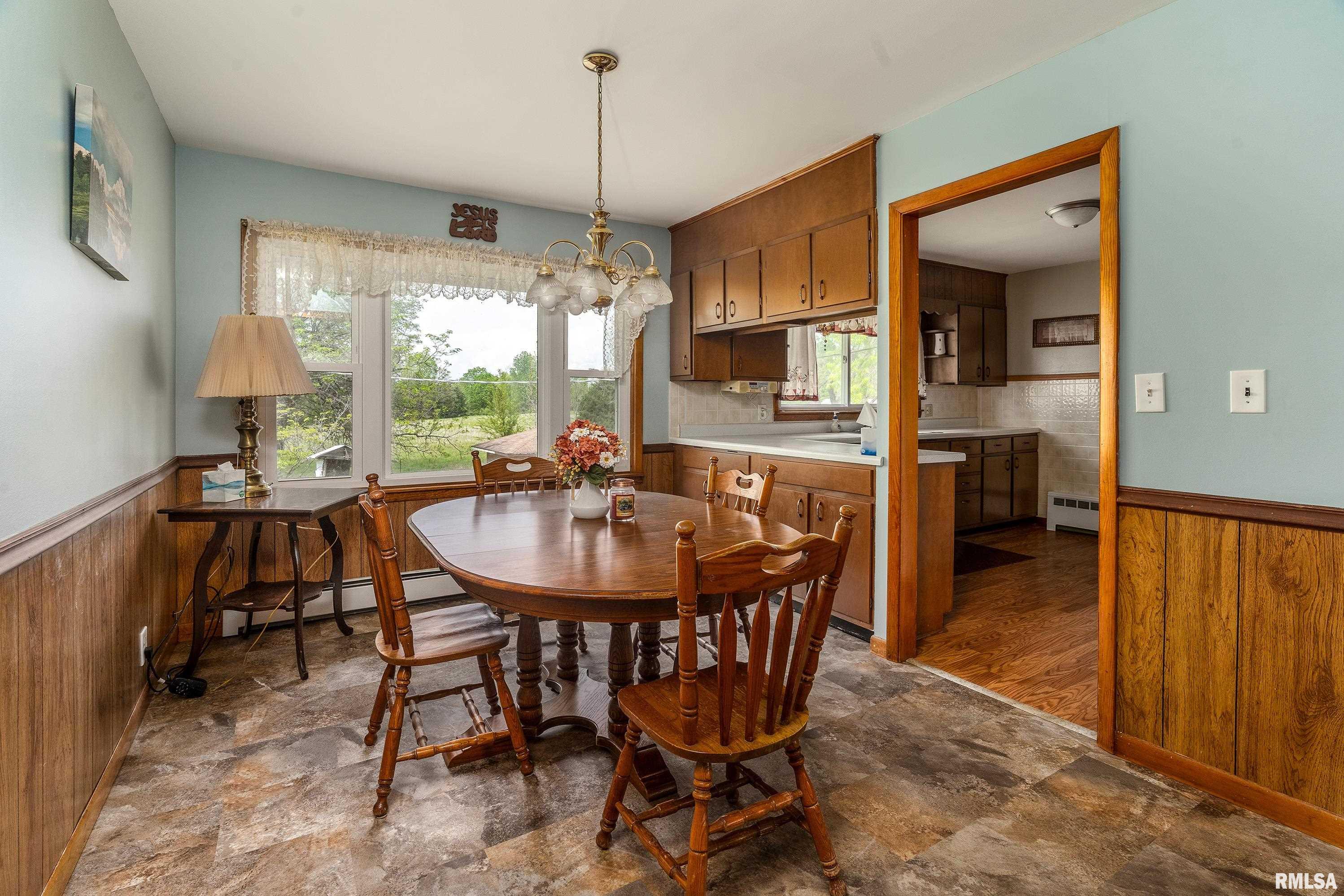 5035 Reevesville Road, Grantsburg, Illinois image 7