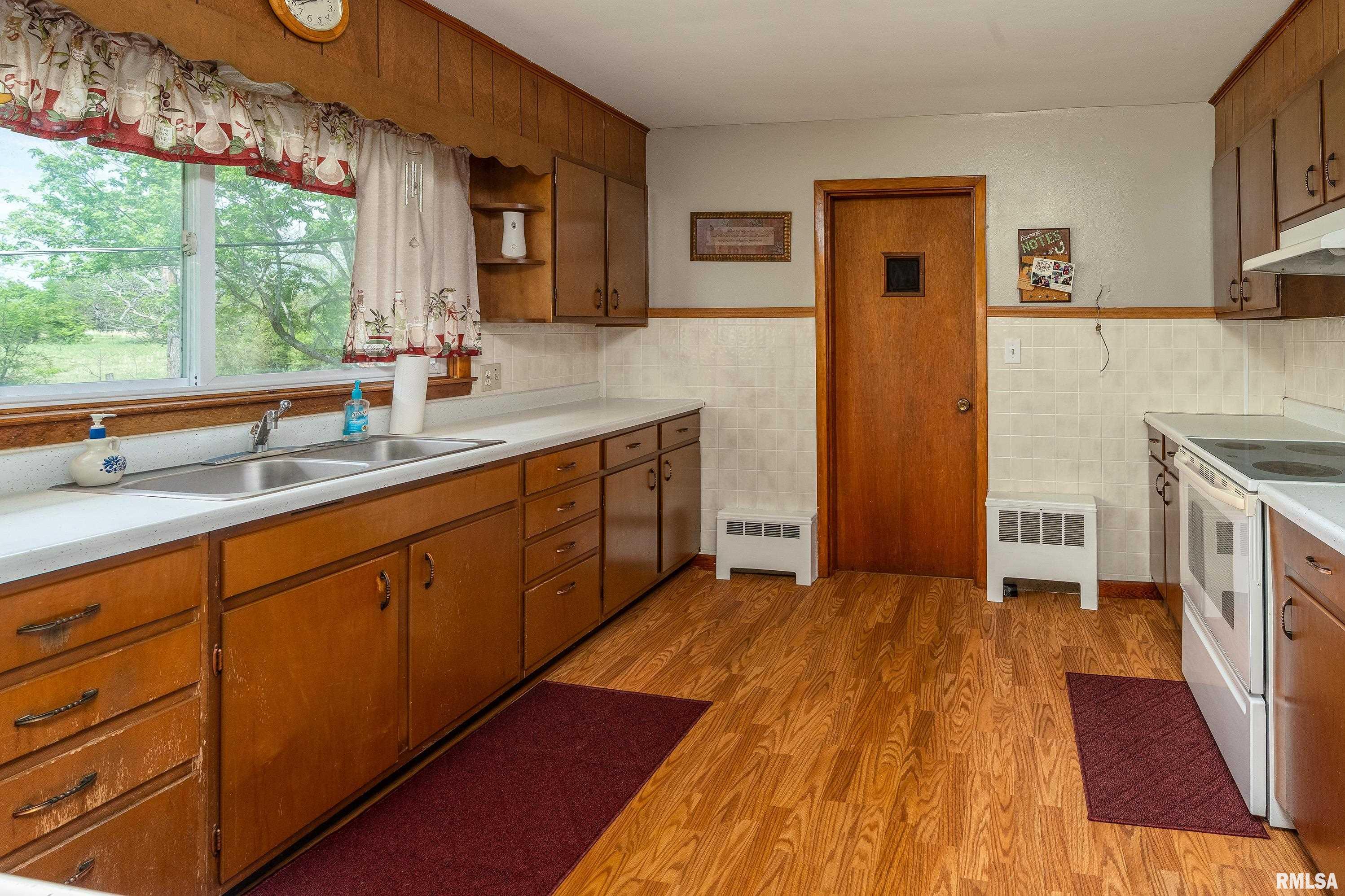 5035 Reevesville Road, Grantsburg, Illinois image 8