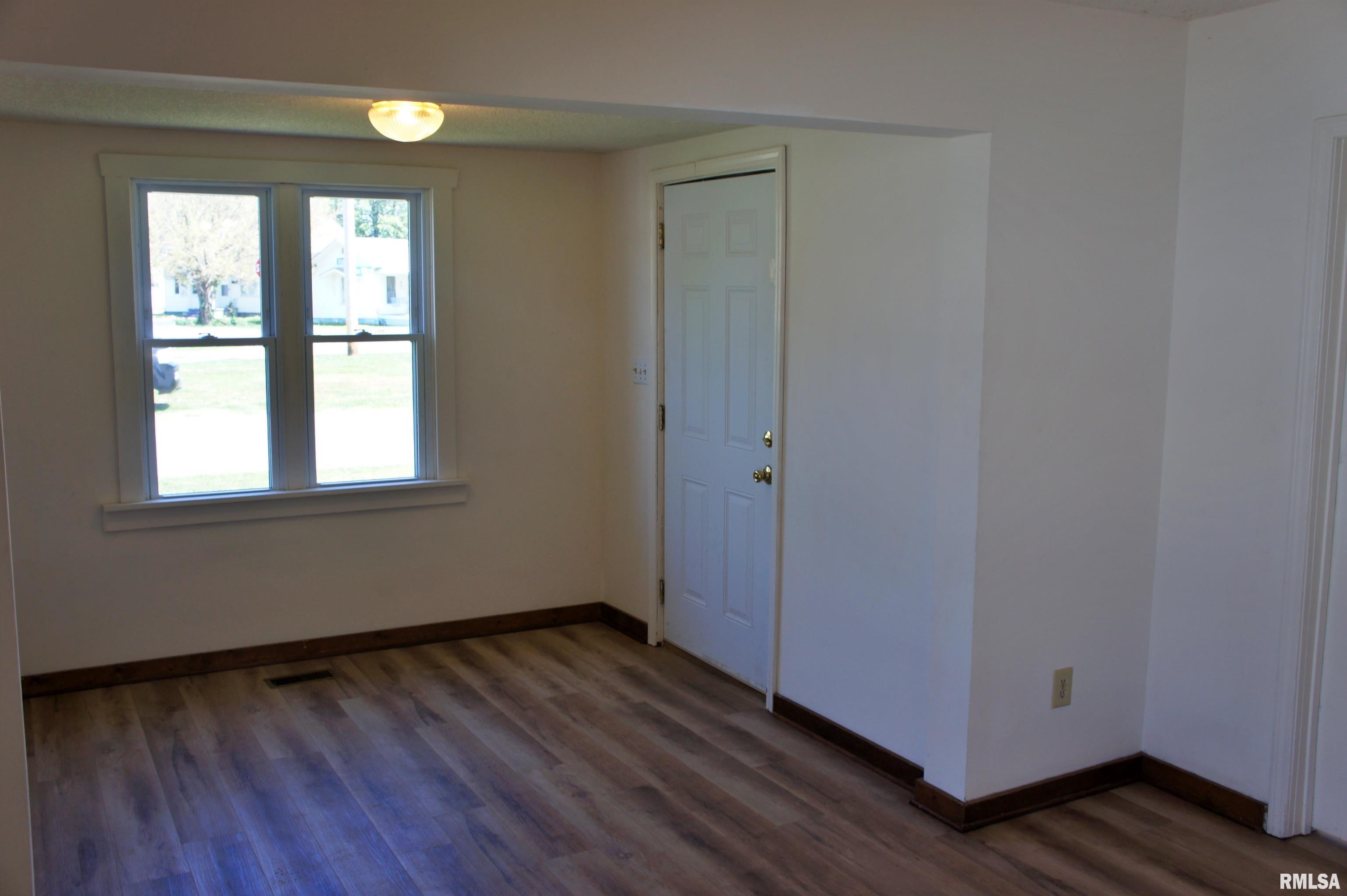 700 W 11th Street, Metropolis, Illinois image 7