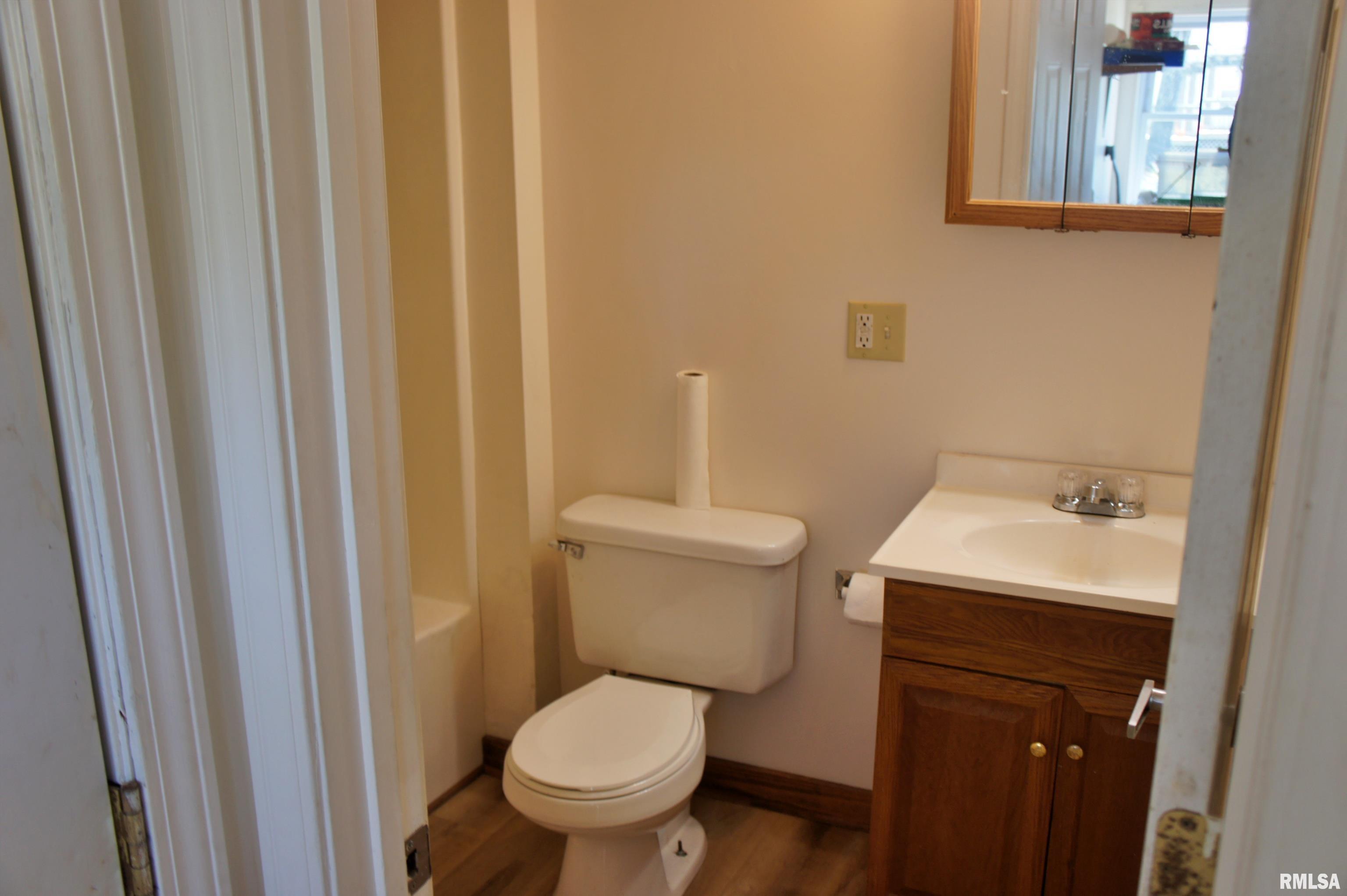 700 W 11th Street, Metropolis, Illinois image 13