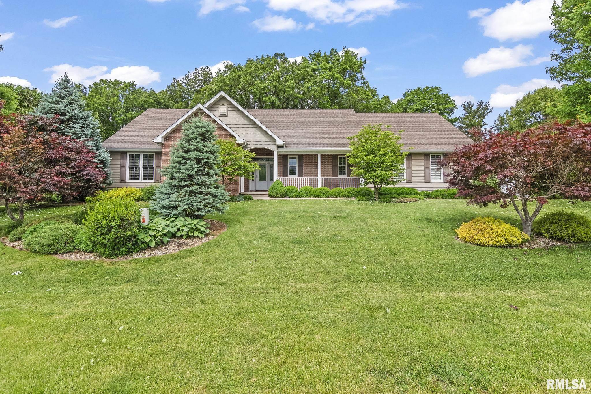 1625 Grace Ridge Road, New Berlin, Illinois image 1