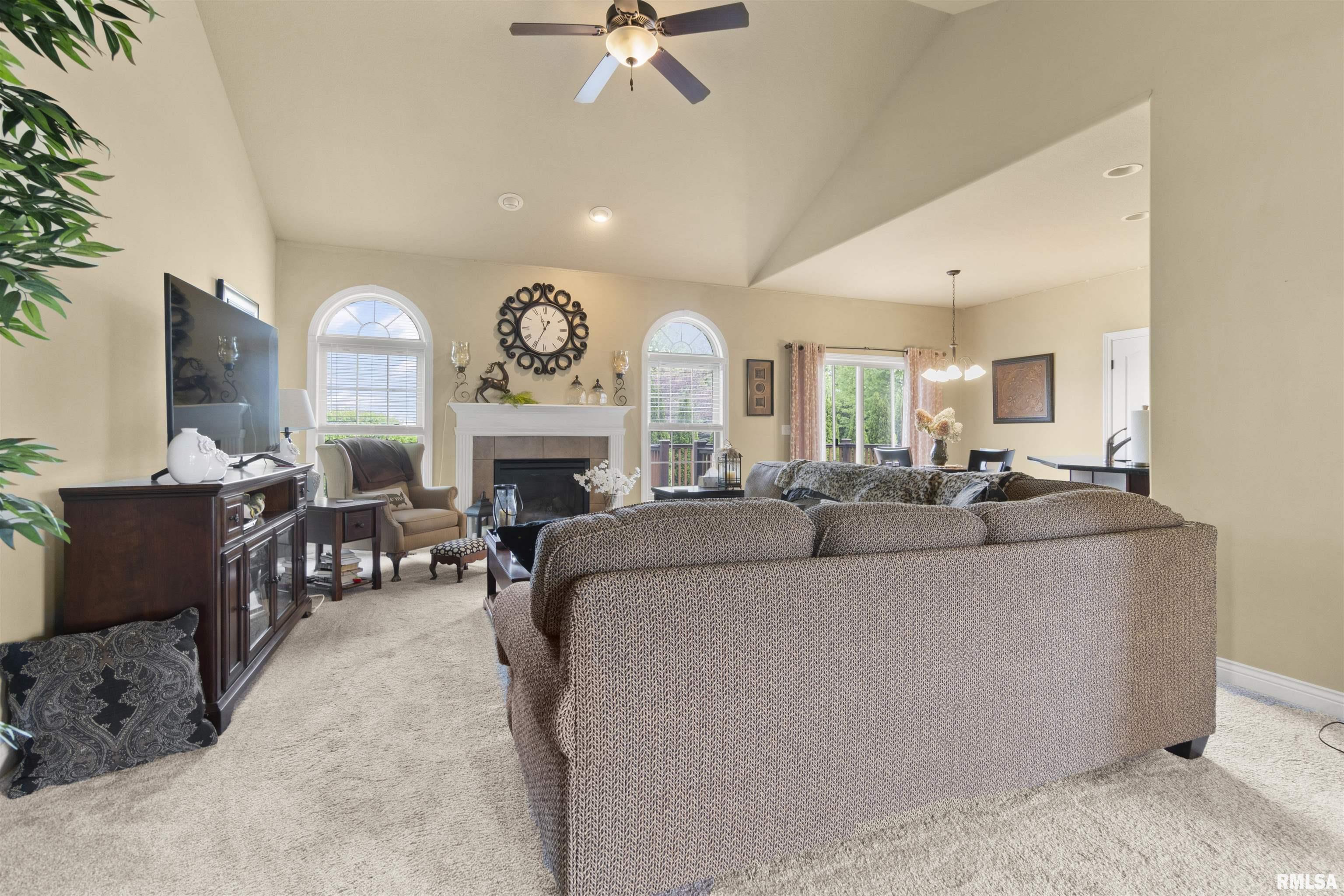 727 Thornridge Drive, Morton, Illinois image 12