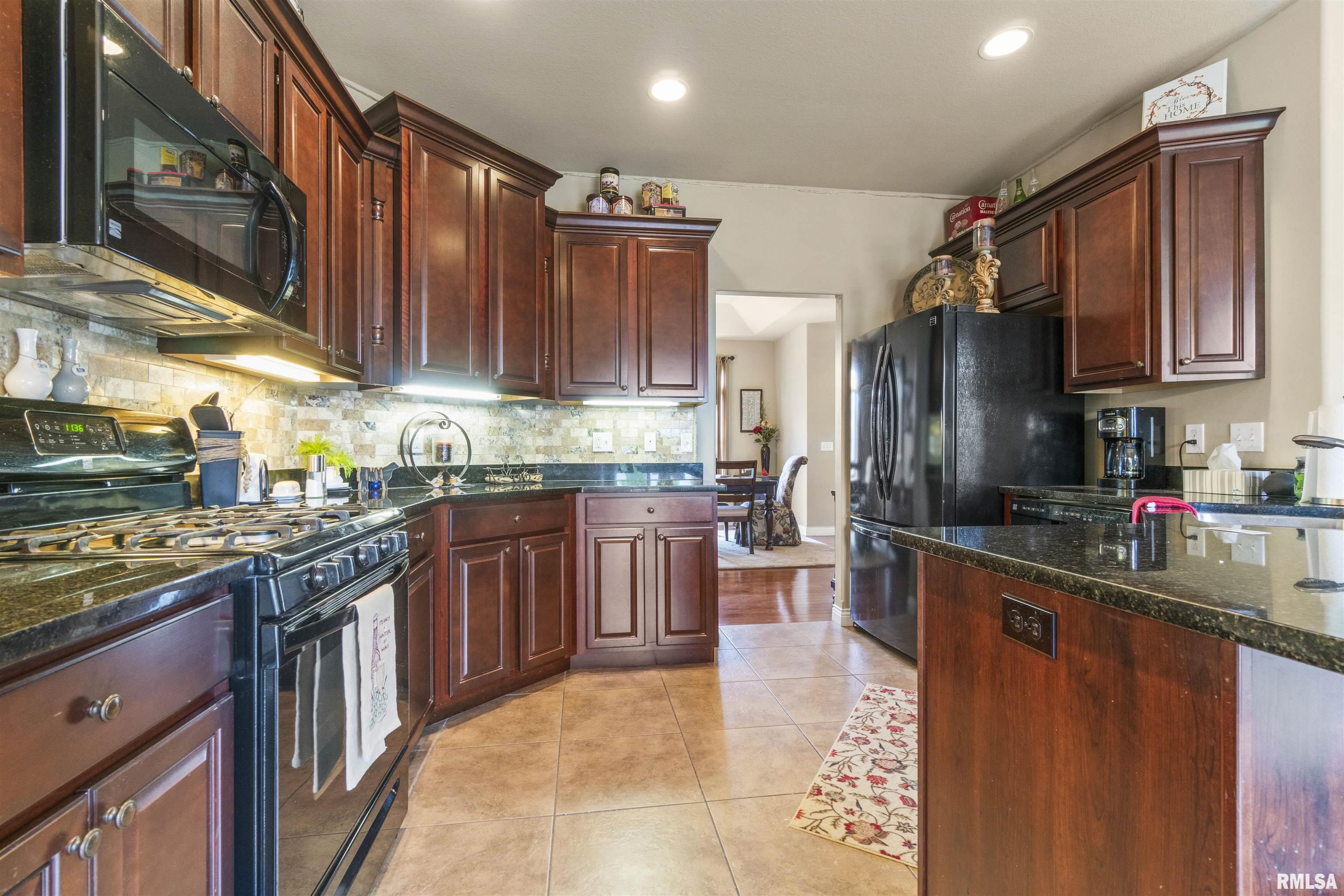 727 Thornridge Drive, Morton, Illinois image 15