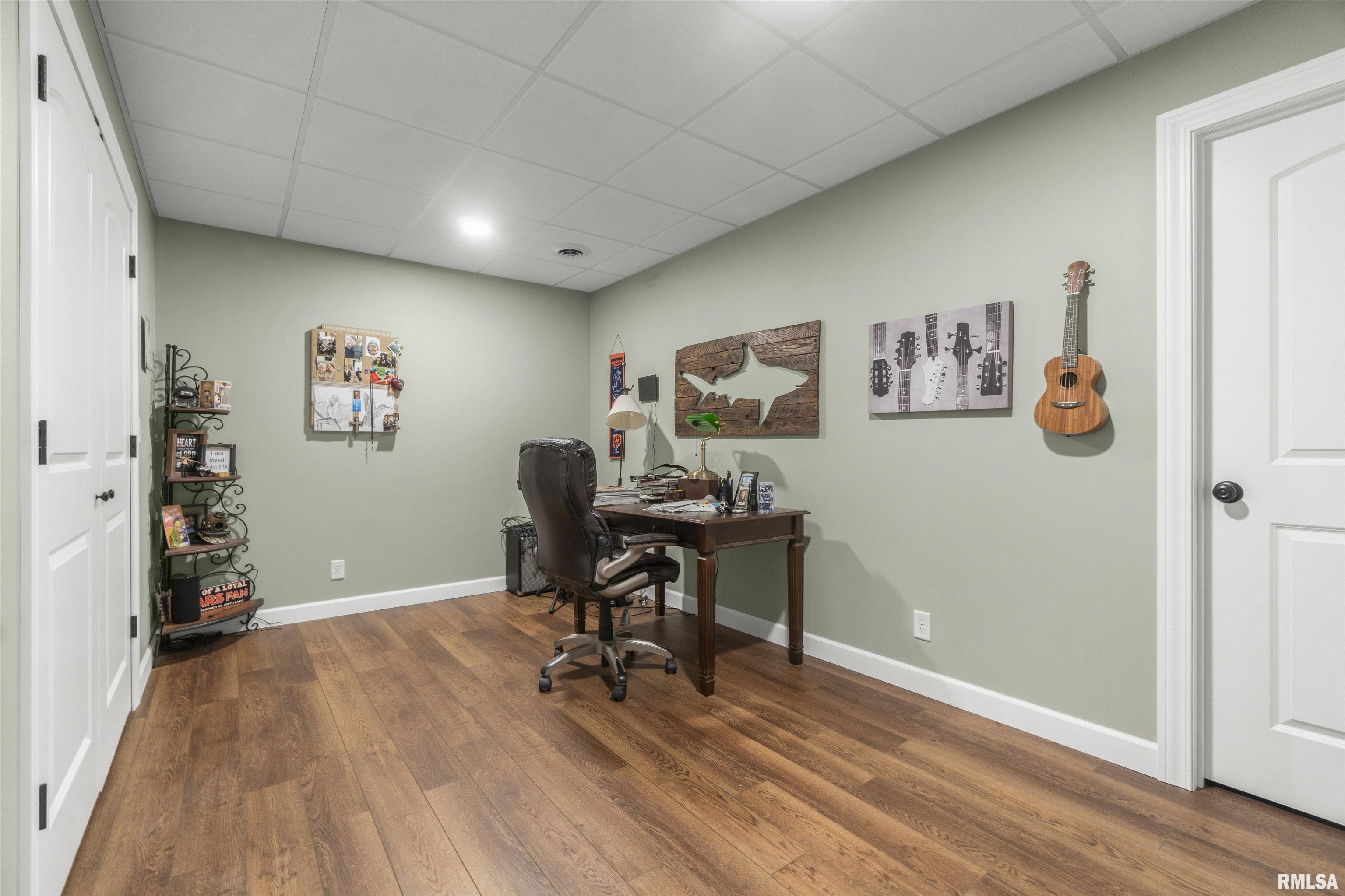 727 Thornridge Drive, Morton, Illinois image 32