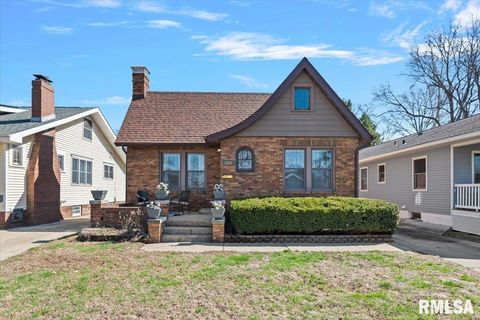 Homes For Sale - 1832 S State Street<br/> Springfield, IL 62704