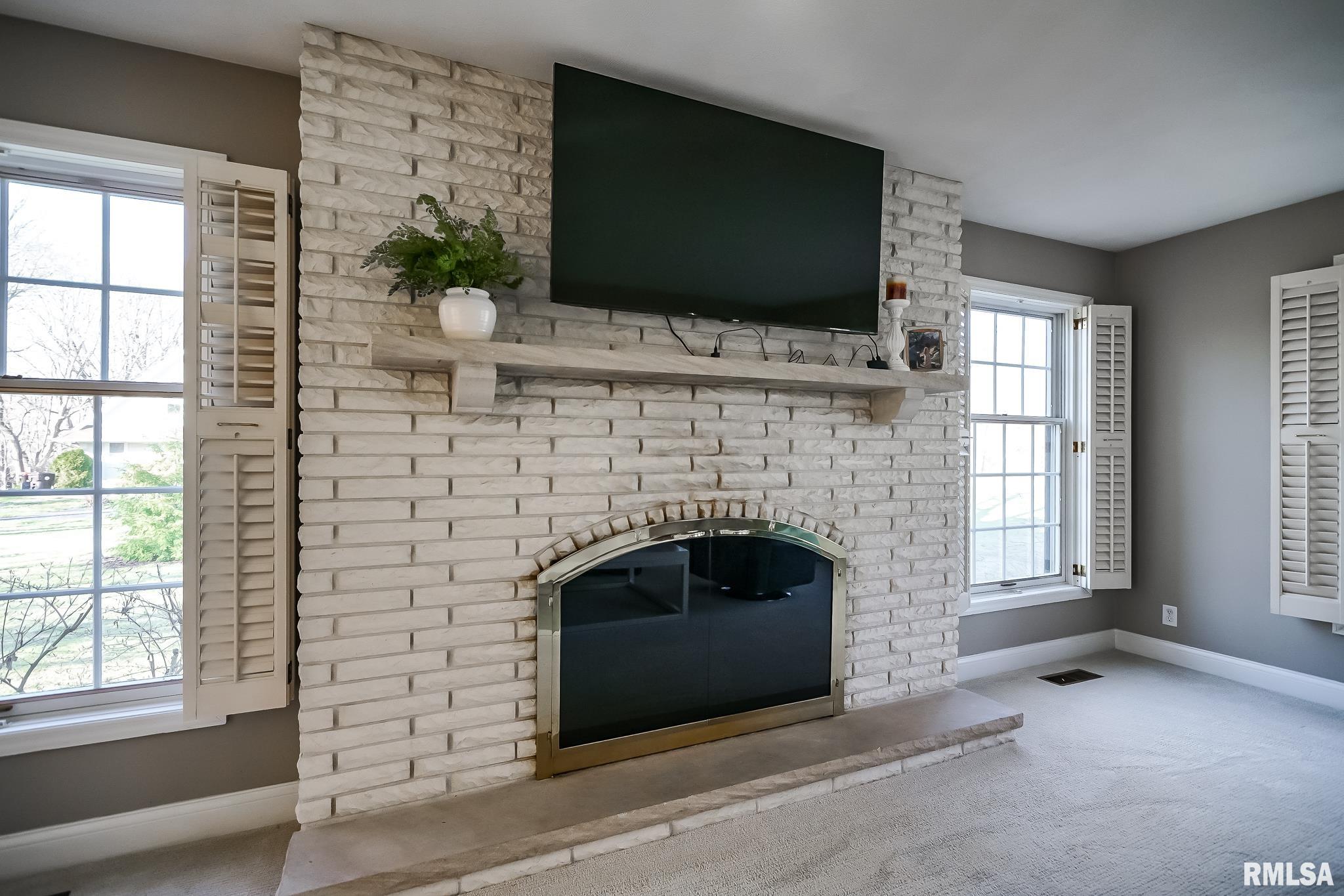 11815 N Hickory Grove Road, Dunlap, Illinois image 44