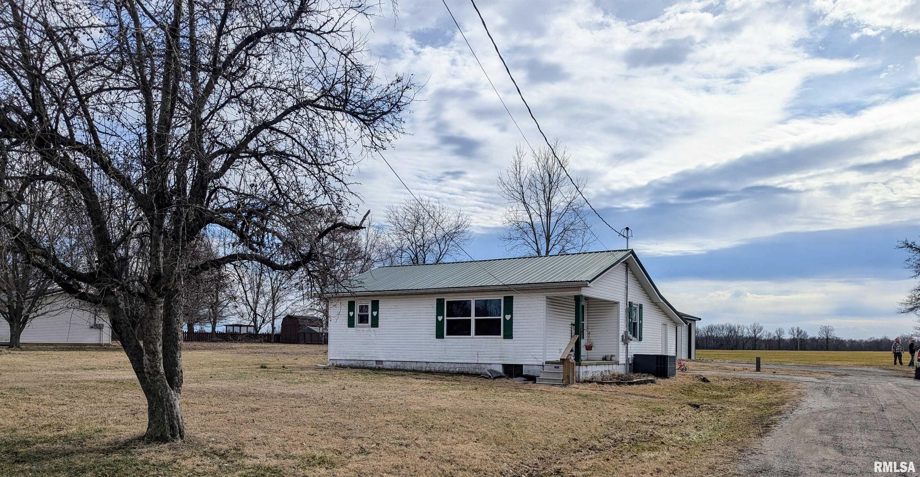 21864 Illinois Avenue, Thompsonville, Illinois image 3