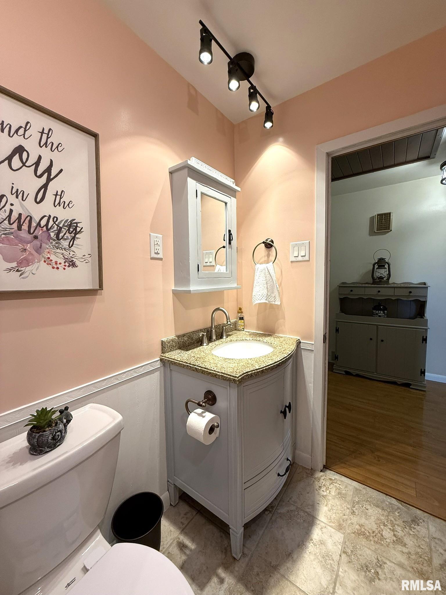 709 W Monmouth Street, Abingdon, Illinois image 35