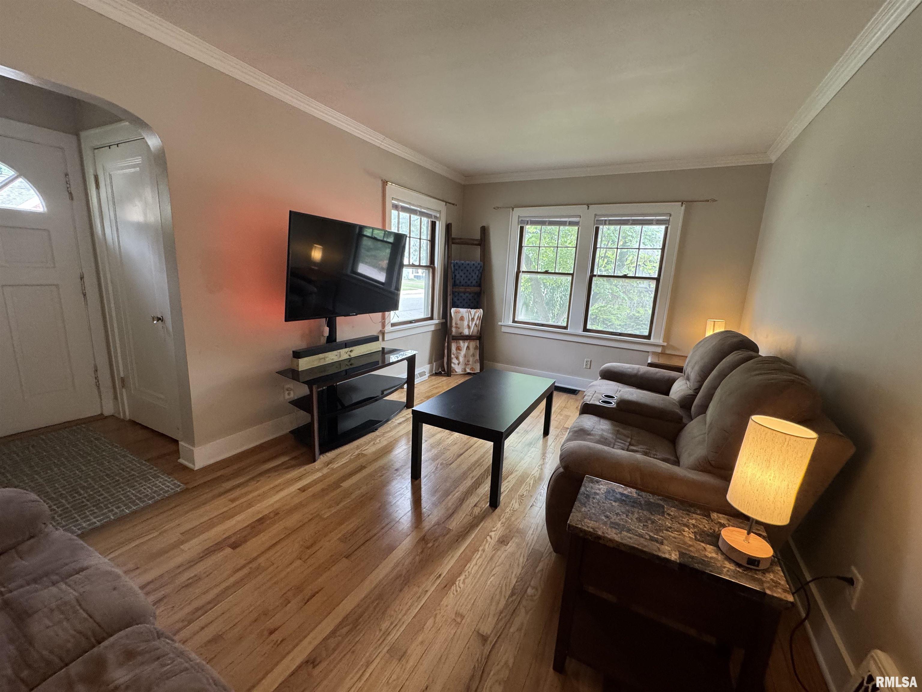 2139 10th Street, East Moline, Illinois image 3