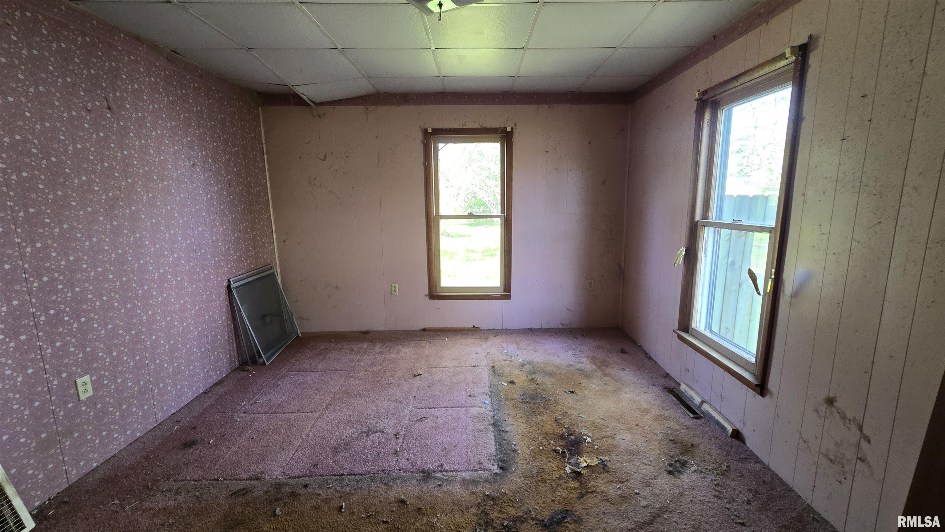 609 N Locust Street, Sesser, Illinois image 27