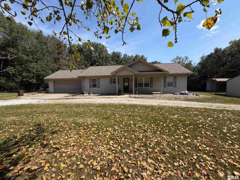 Homes For Sale - 20611 E County Highway 22 Highway<br/> Canton, IL 61520