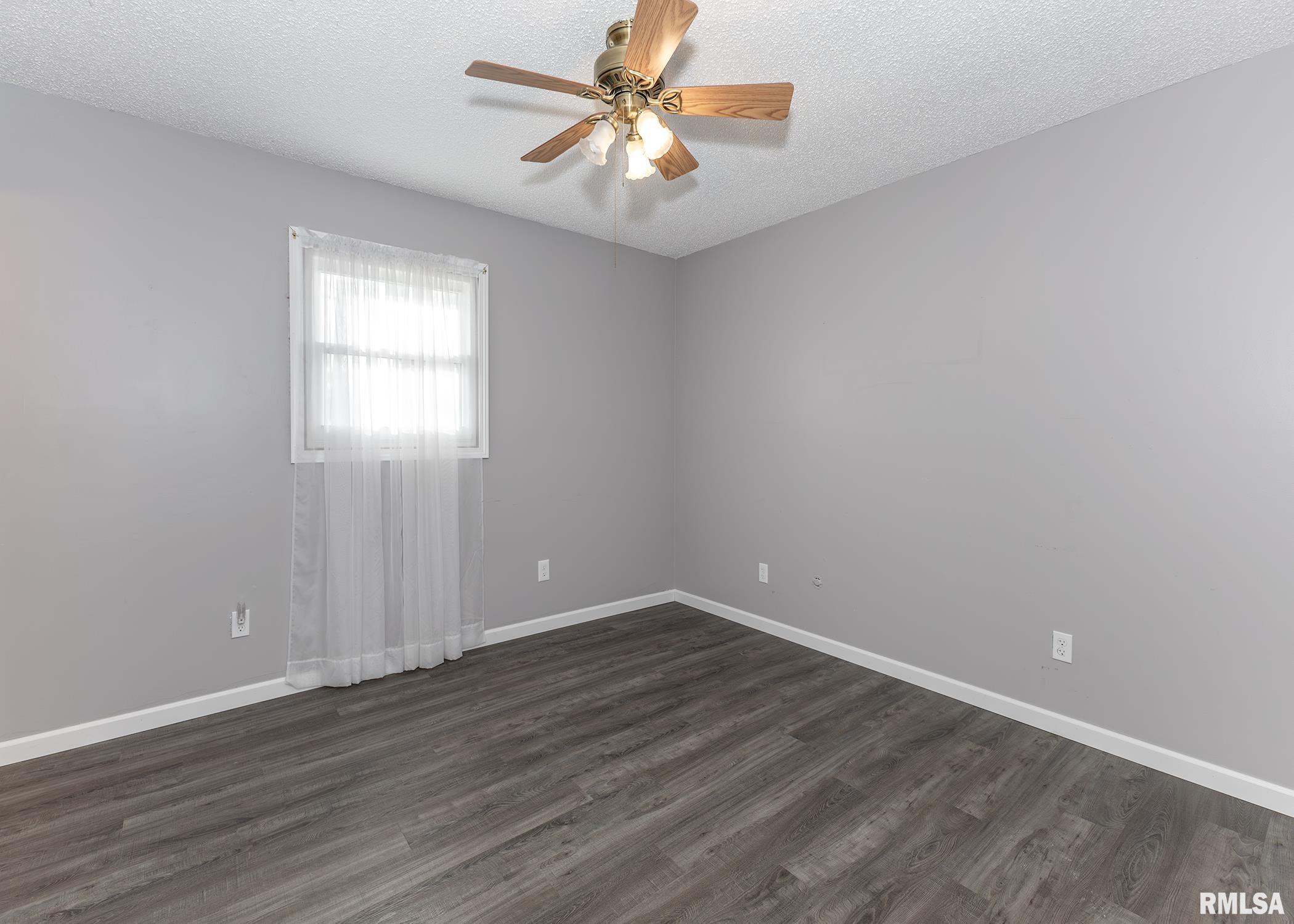 1446 18th Avenue, Camanche, Iowa image 13
