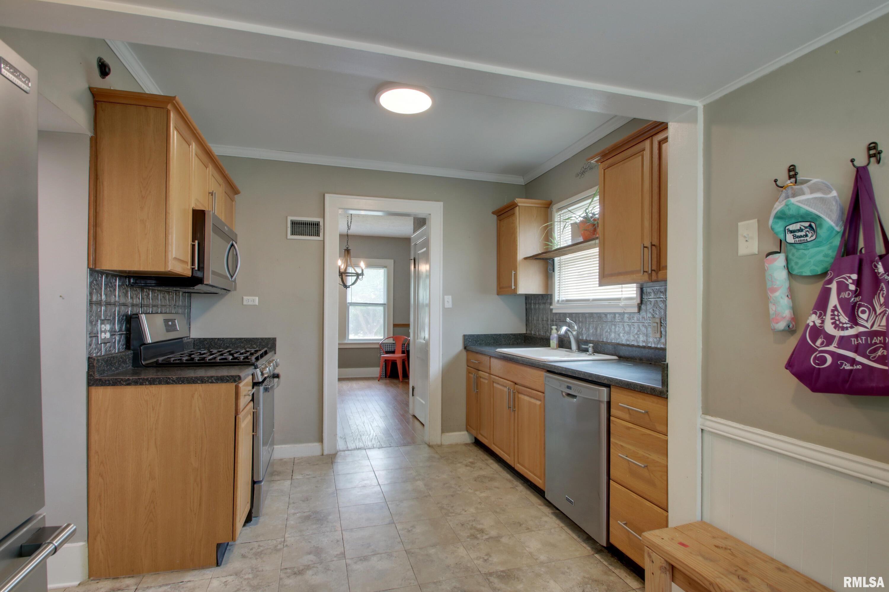 806 S 24th Street, Quincy, Illinois image 10