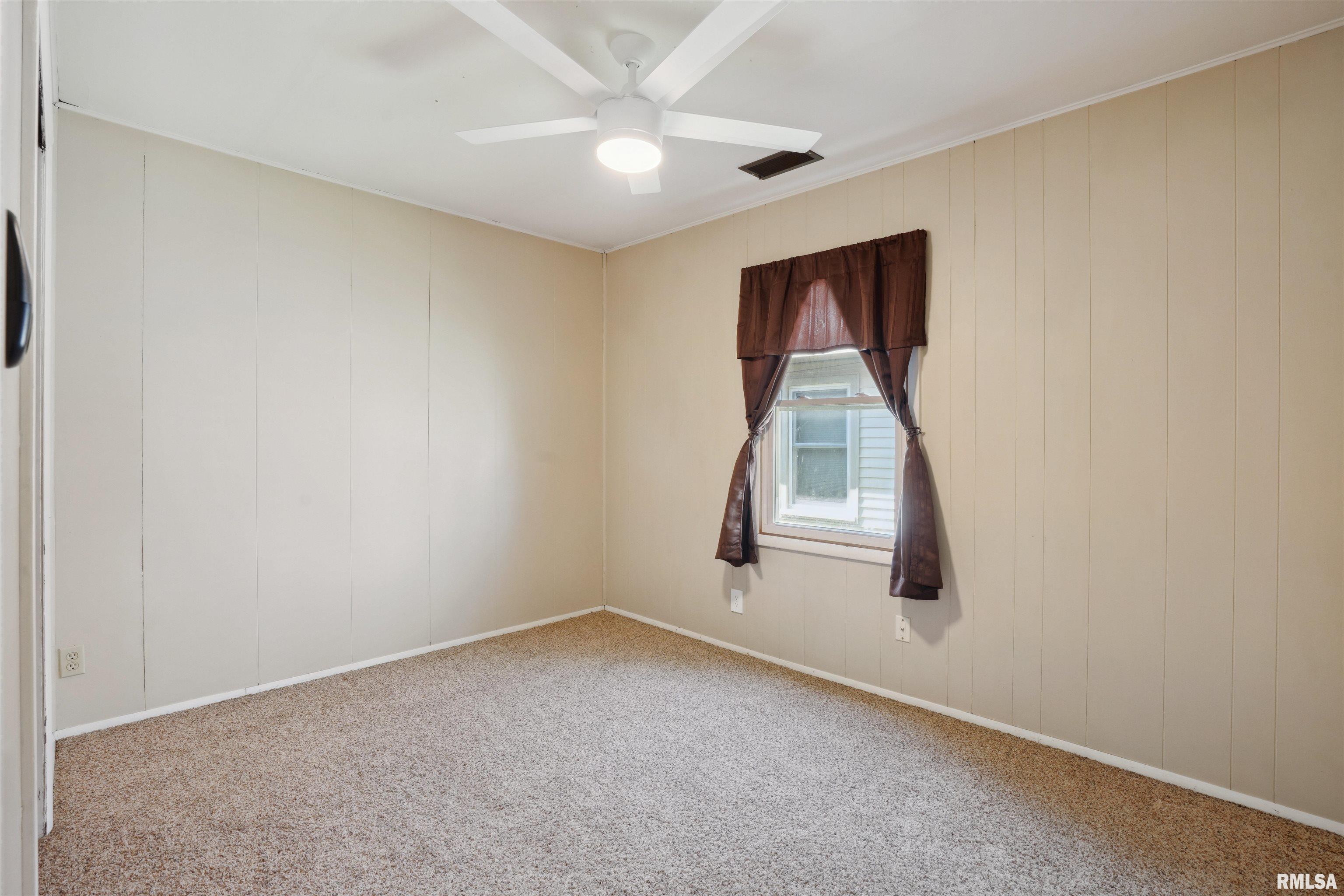 140 W 2nd Street, Coal Valley, Illinois image 5