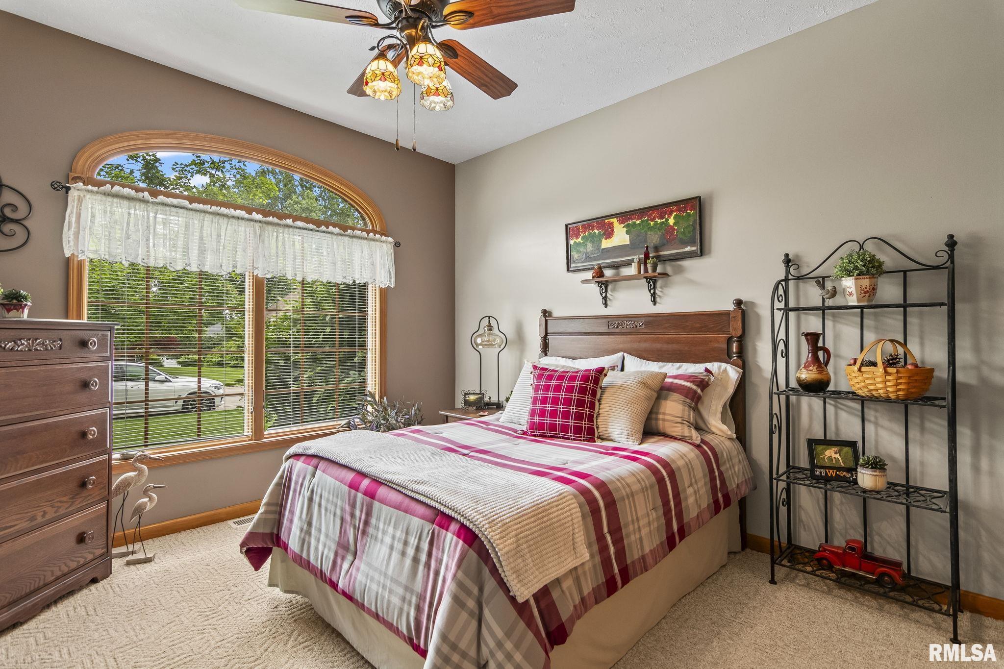 1315 Hawthorne Chase, Sherman, Illinois image 30