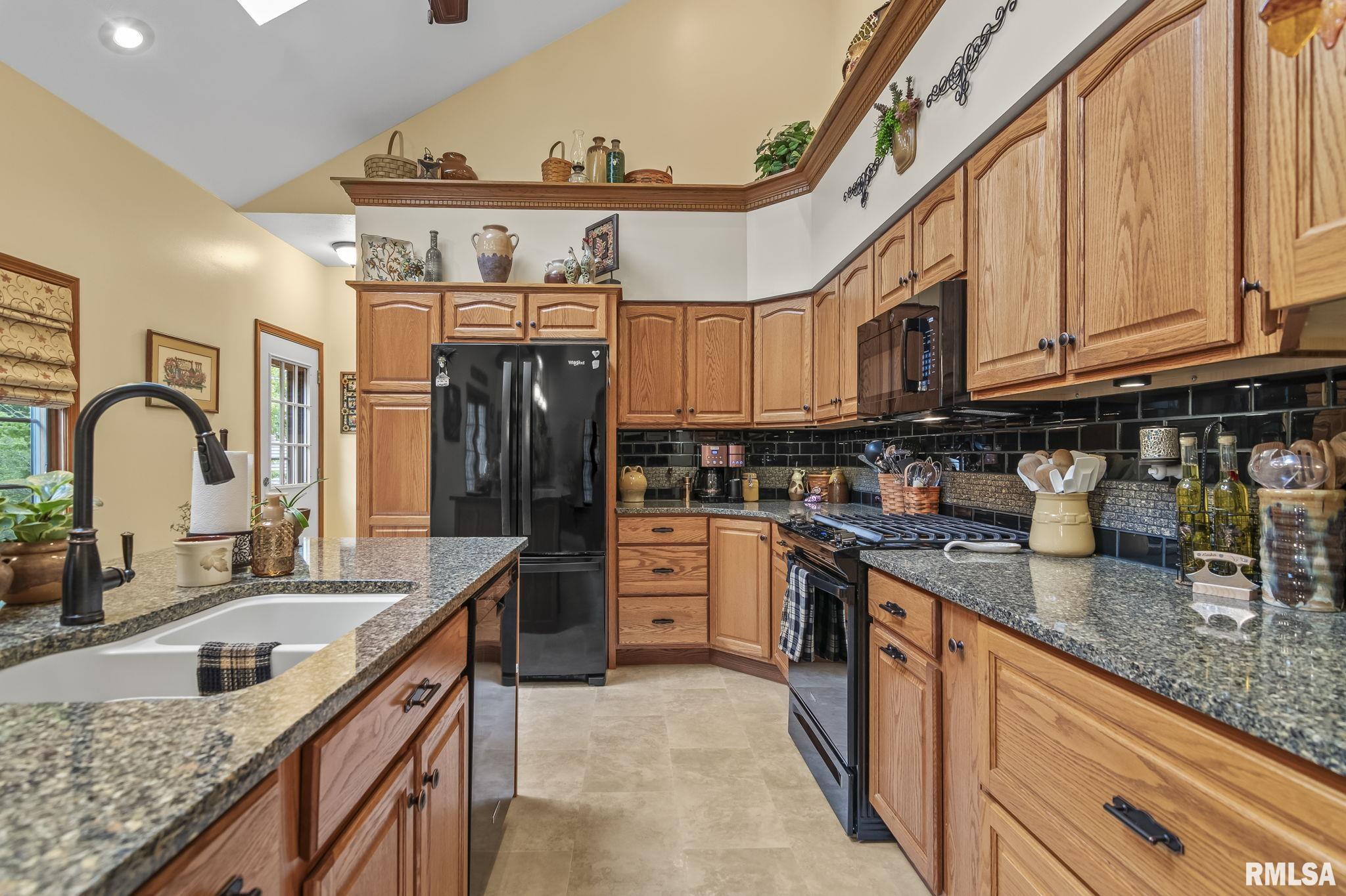 1315 Hawthorne Chase, Sherman, Illinois image 13