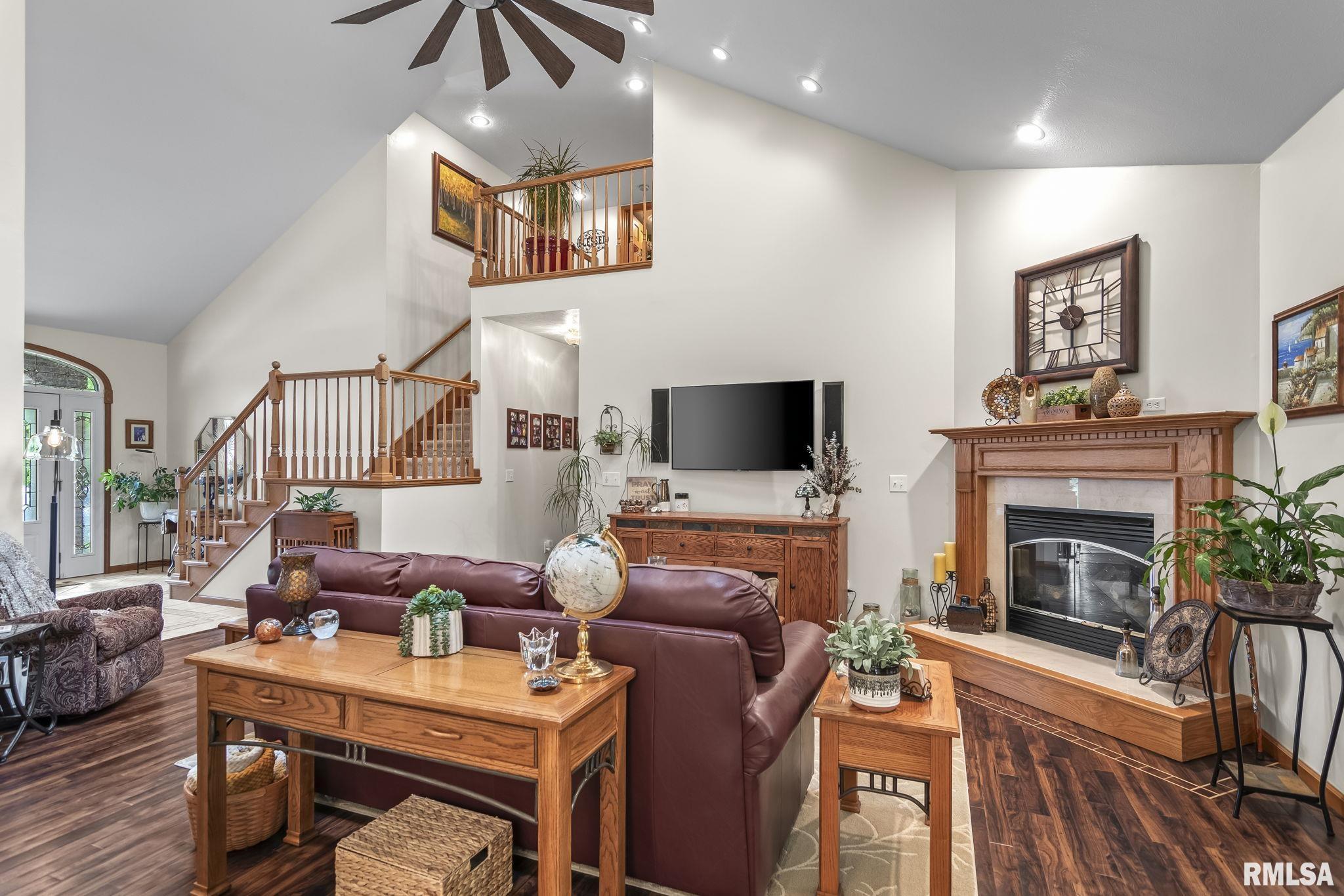 1315 Hawthorne Chase, Sherman, Illinois image 9