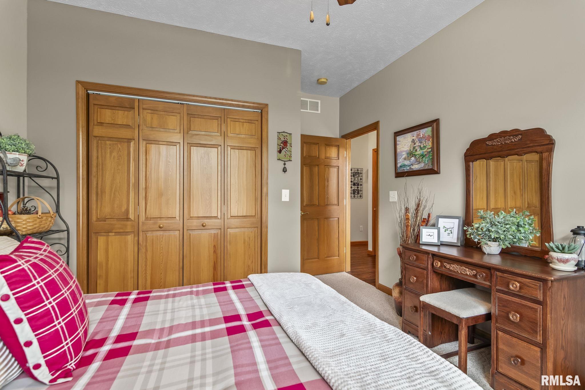 1315 Hawthorne Chase, Sherman, Illinois image 29
