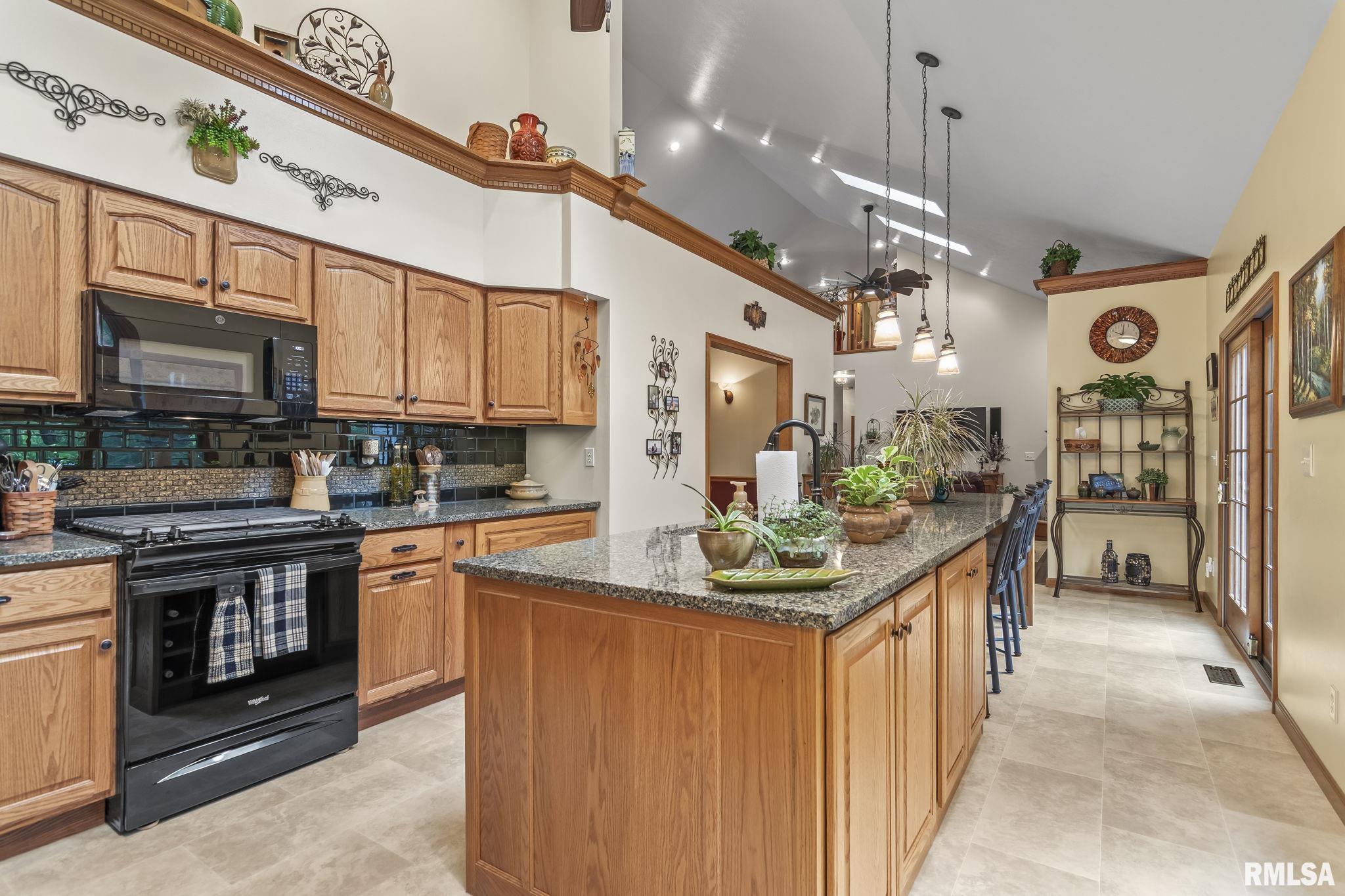 1315 Hawthorne Chase, Sherman, Illinois image 14