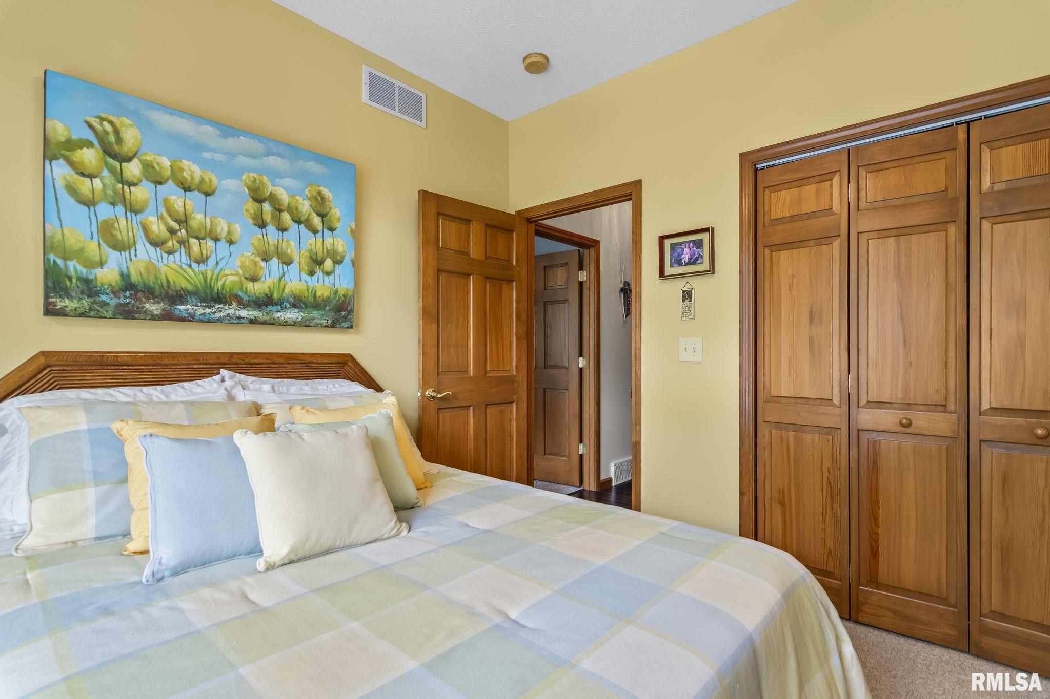 1315 Hawthorne Chase, Sherman, Illinois image 33
