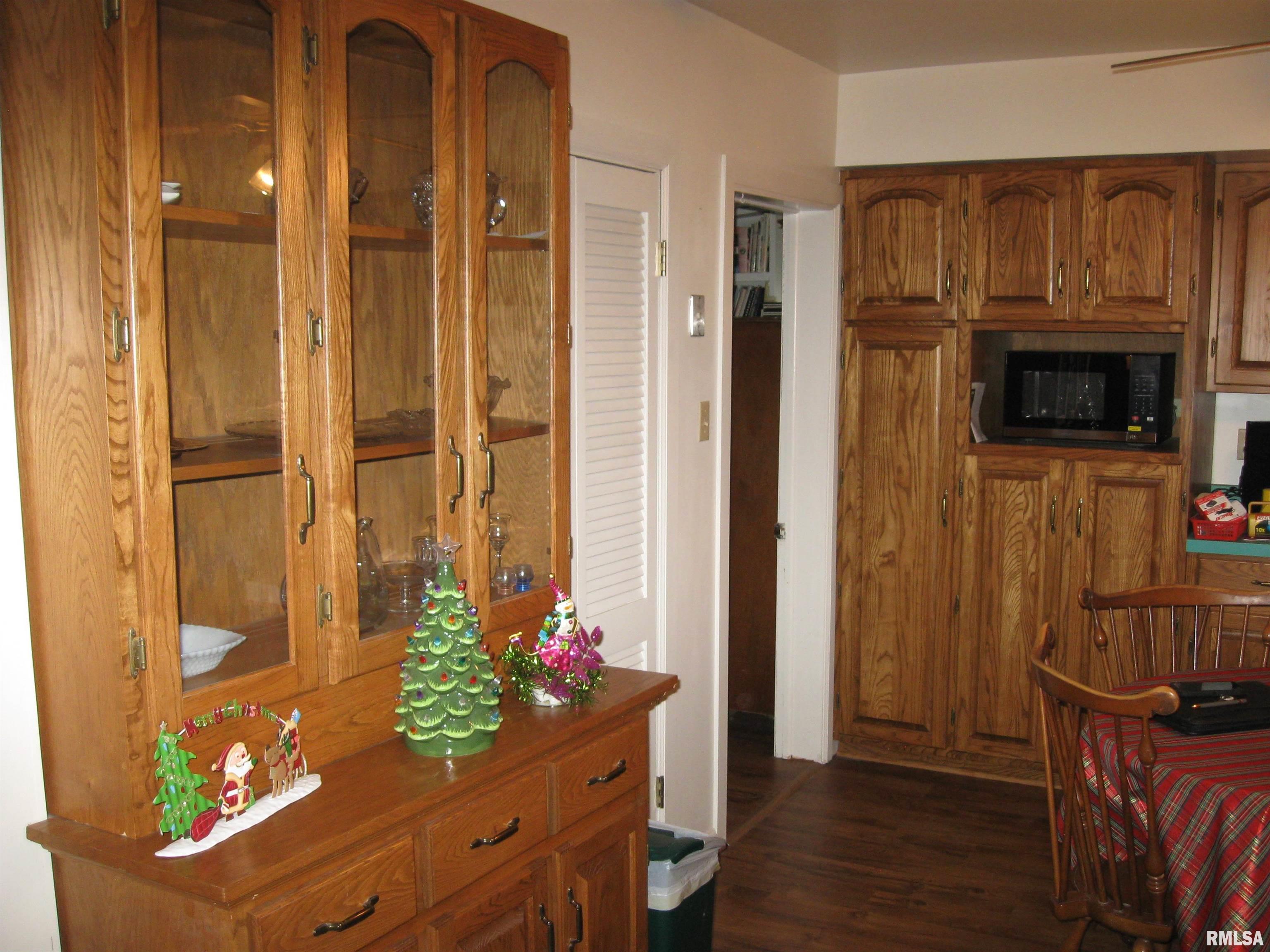 22483 Railroad Street, Olive Branch, Illinois image 14
