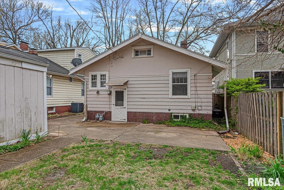 1520 S Douglas Avenue, Springfield, Illinois image 29